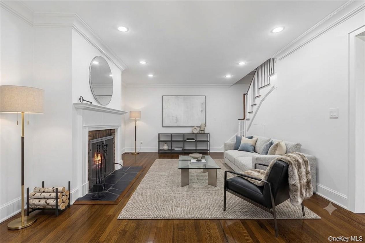20 N Broadway, Unit B-305 photo 10