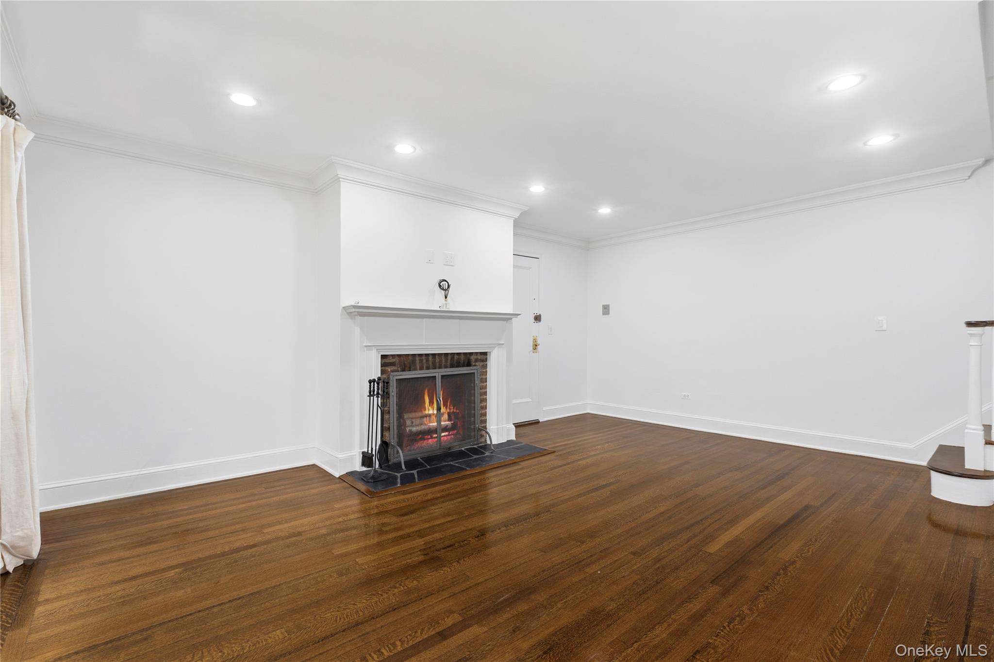 20 N Broadway, Unit B-305 photo 6