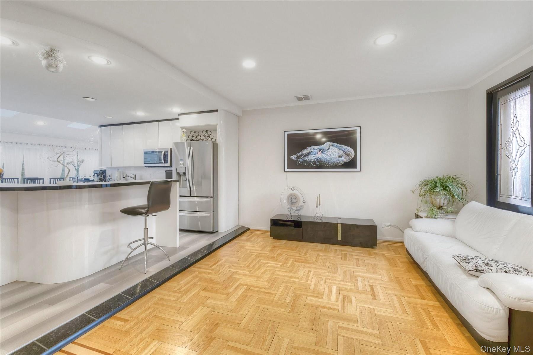 34 Reyam Road – For Sale photo 6