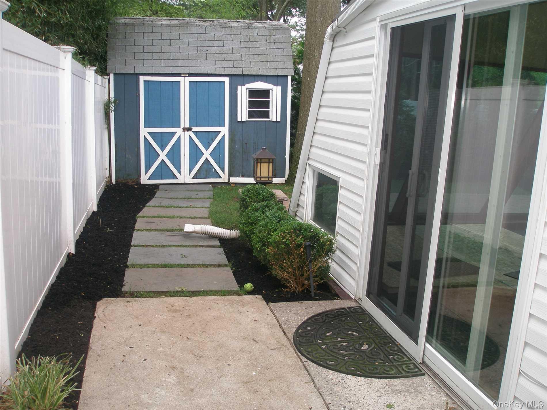 4924 Express Dr South – For Rent photo 4