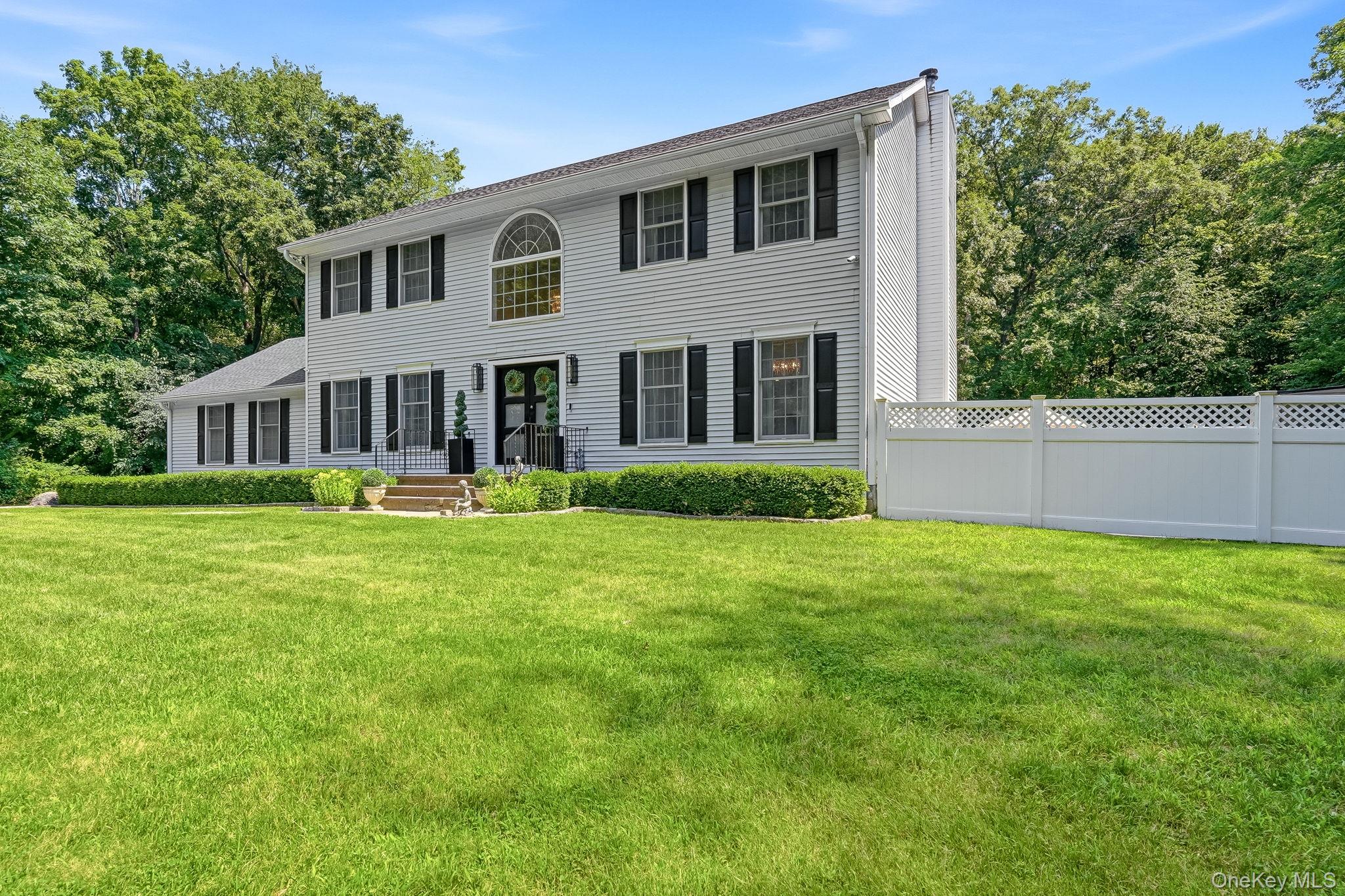 2 Tommys Lane – For Sale photo 3