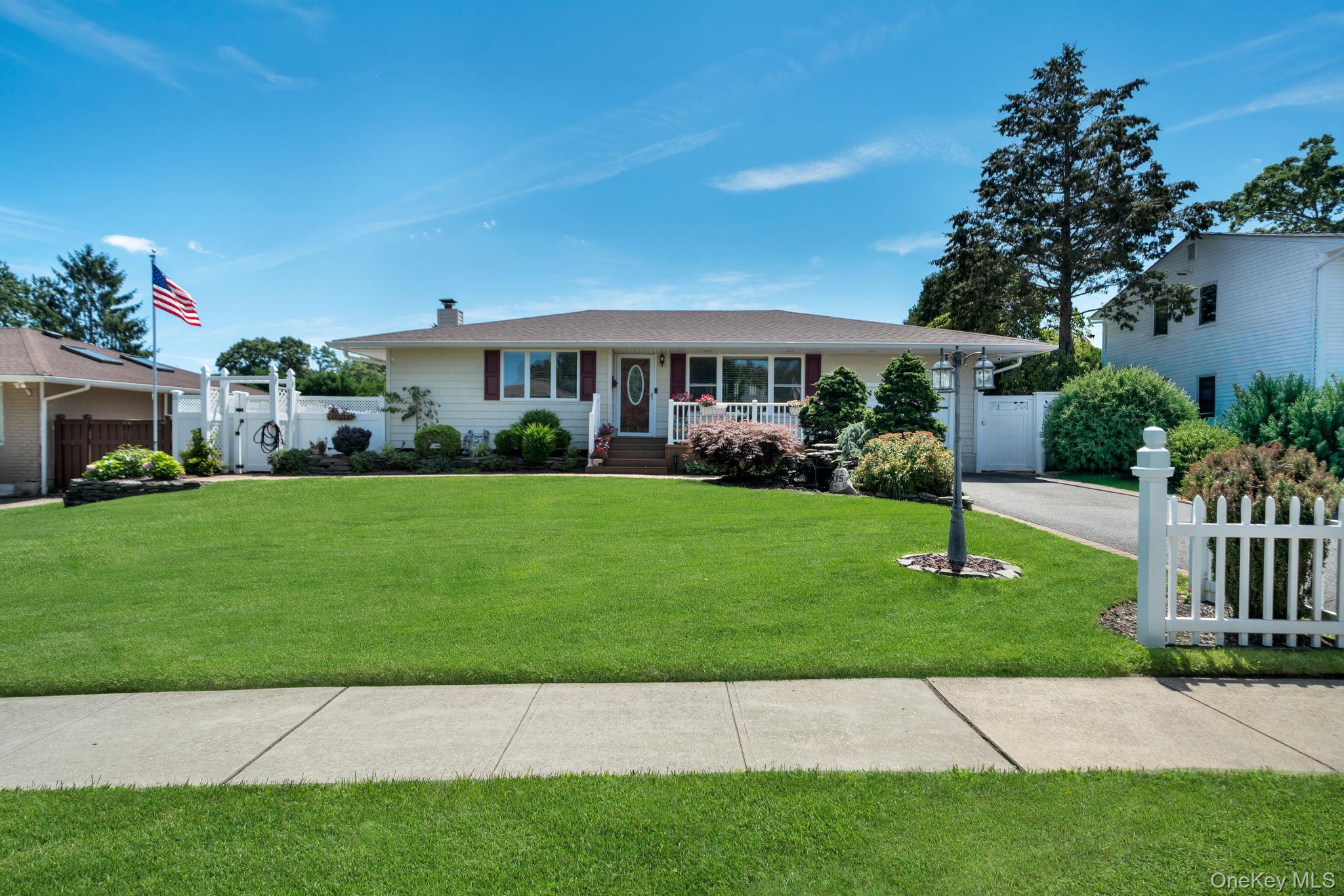 15 Abbey Drive – For Sale photo 2