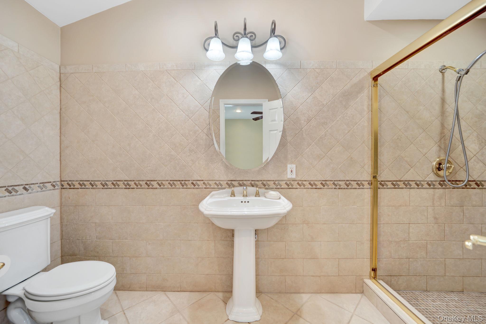 15 Abbey Drive – For Sale photo 11