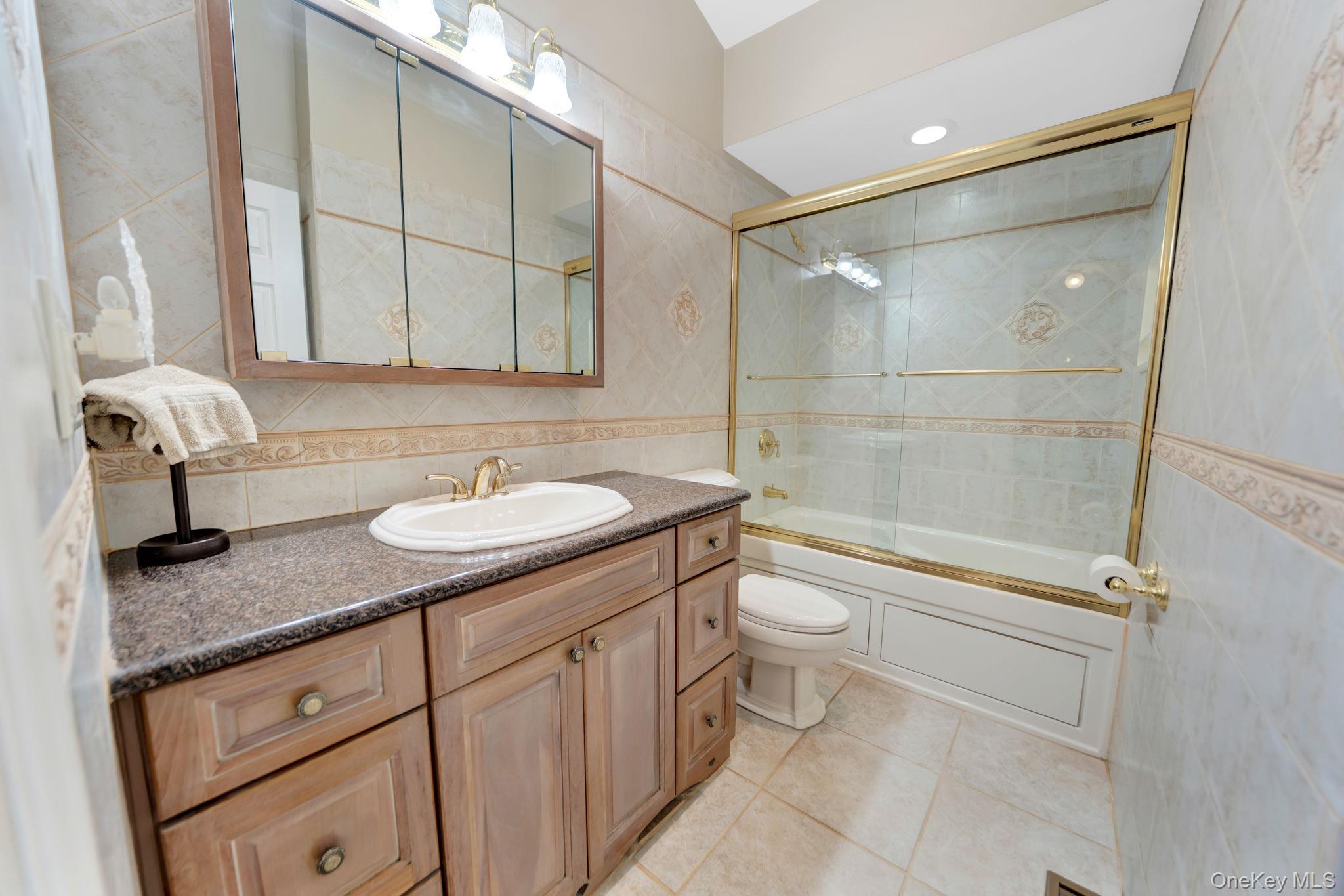 15 Abbey Drive – For Sale photo 8