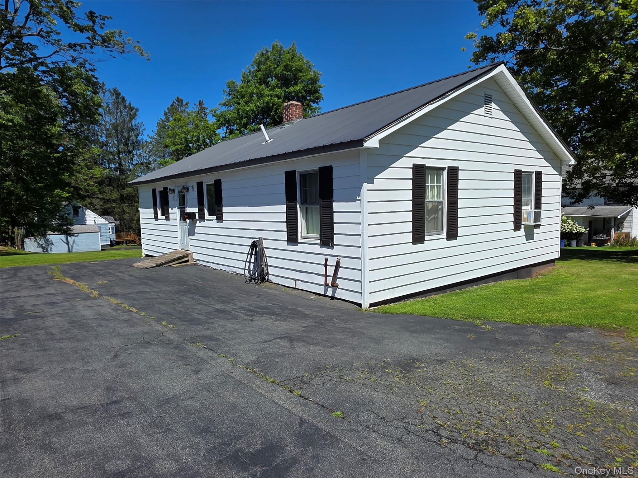 12 Winthrop Avenue – For Sale photo 4