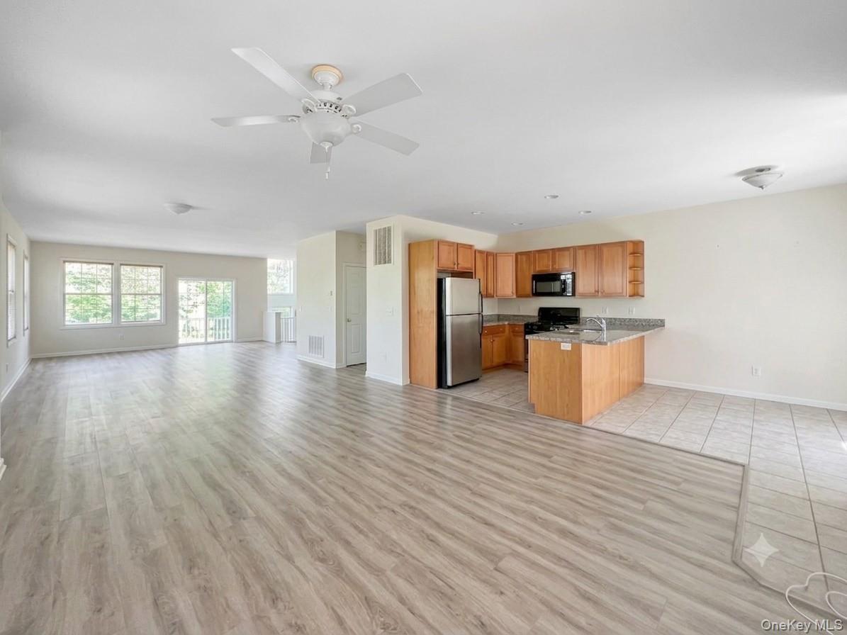 61 N River Drive – For Rent photo 4