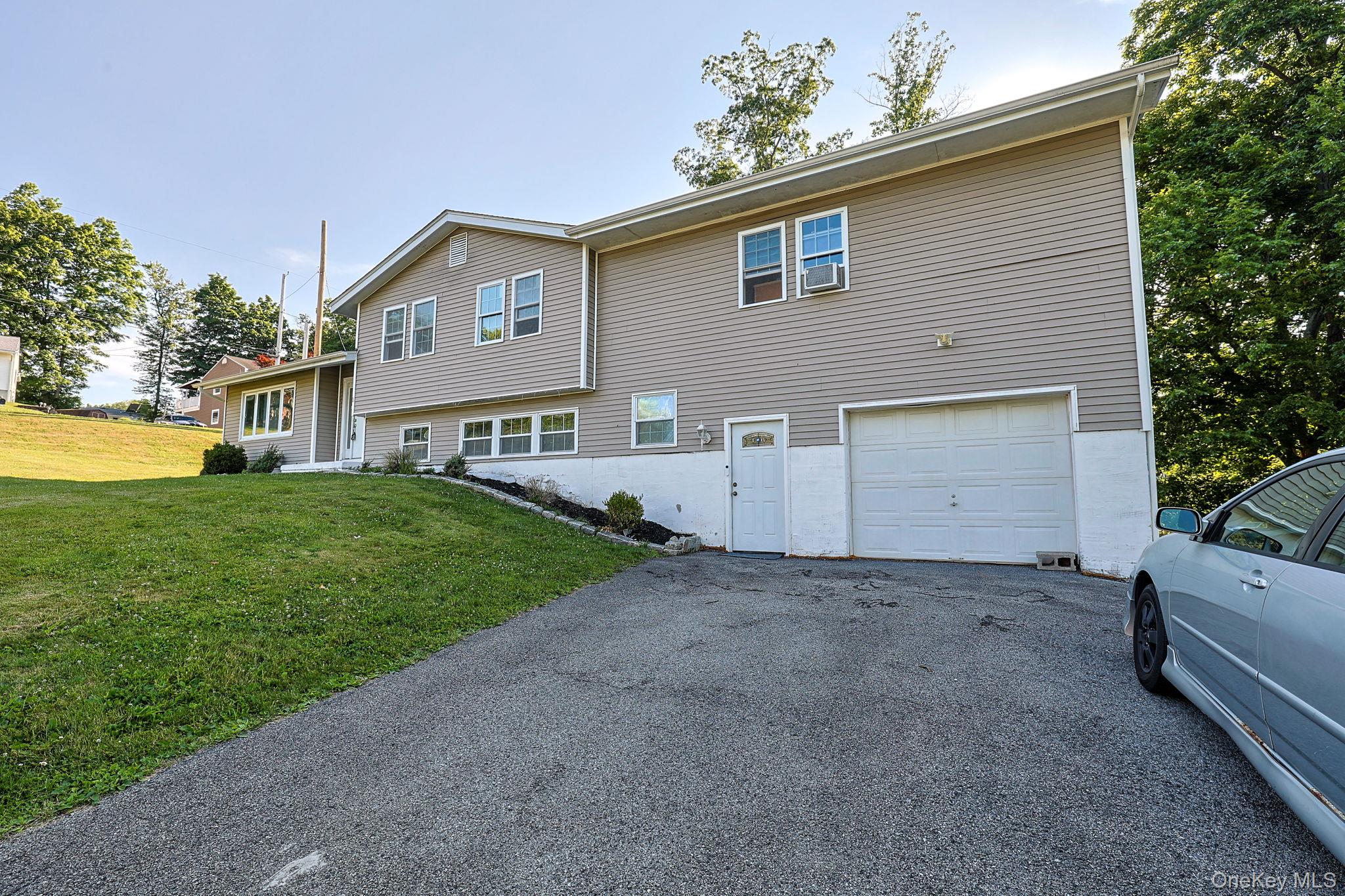 1 Forest Lane – For Sale photo 24