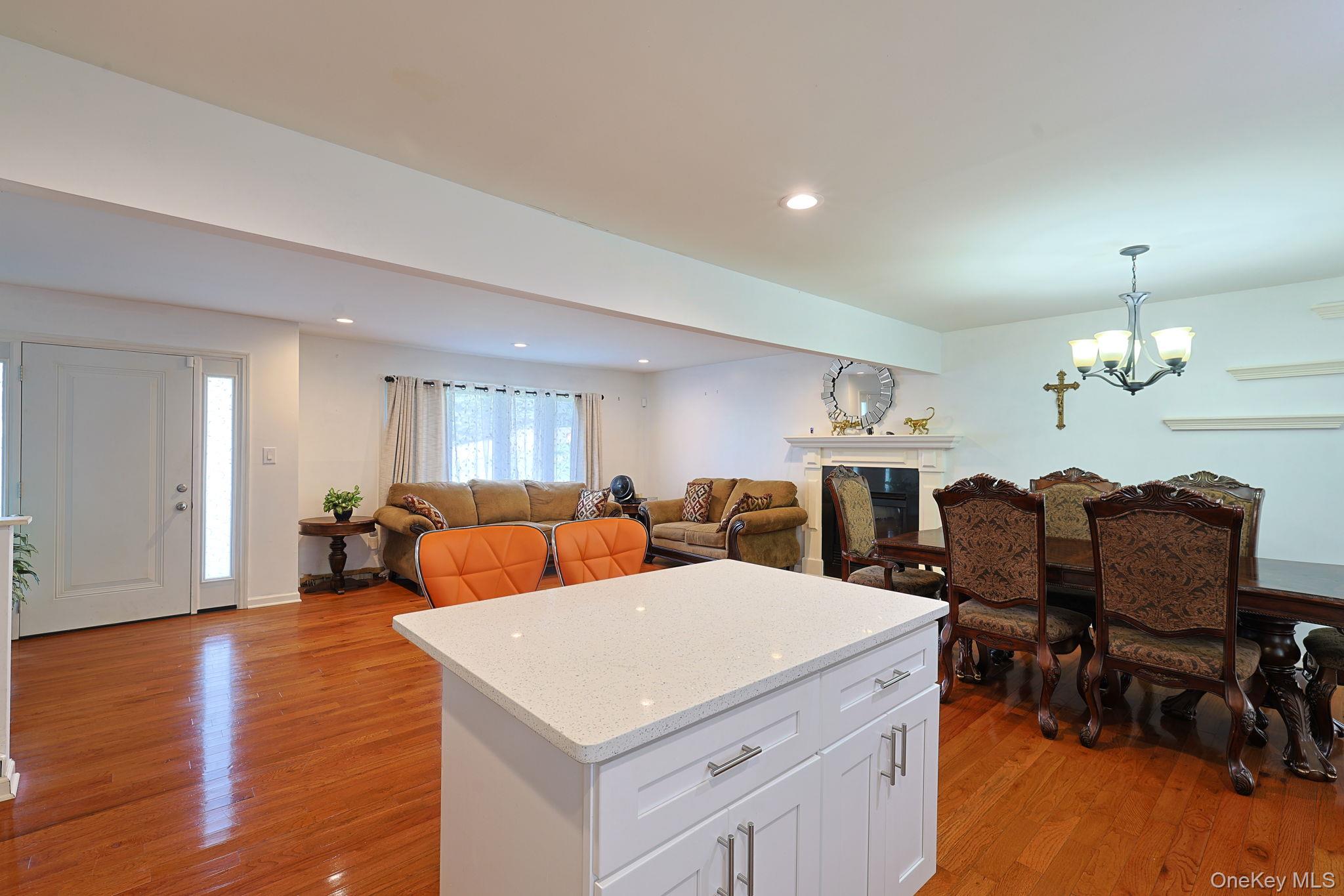 1 Forest Lane – For Sale photo 7