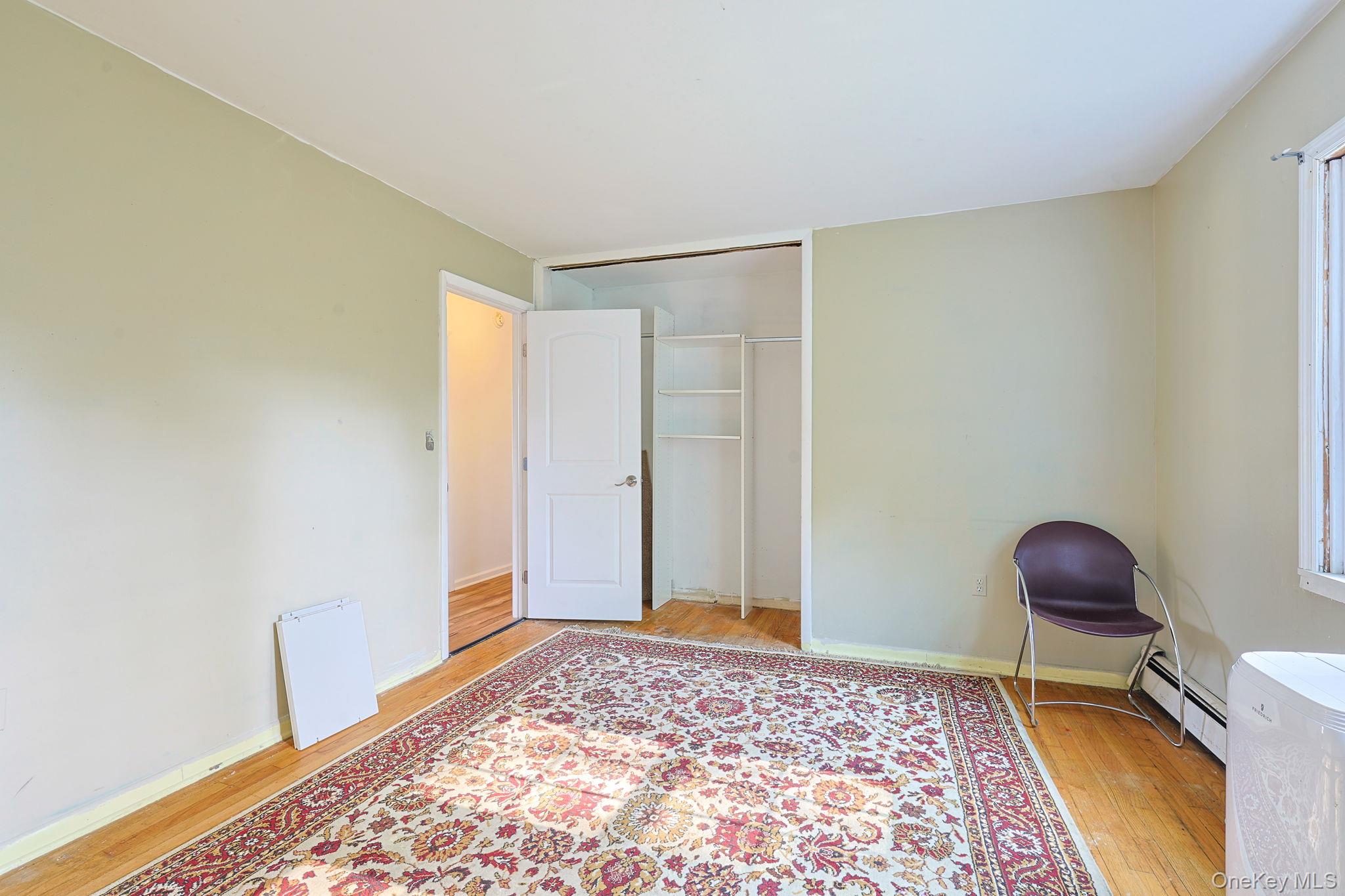 1 Forest Lane – For Sale photo 11