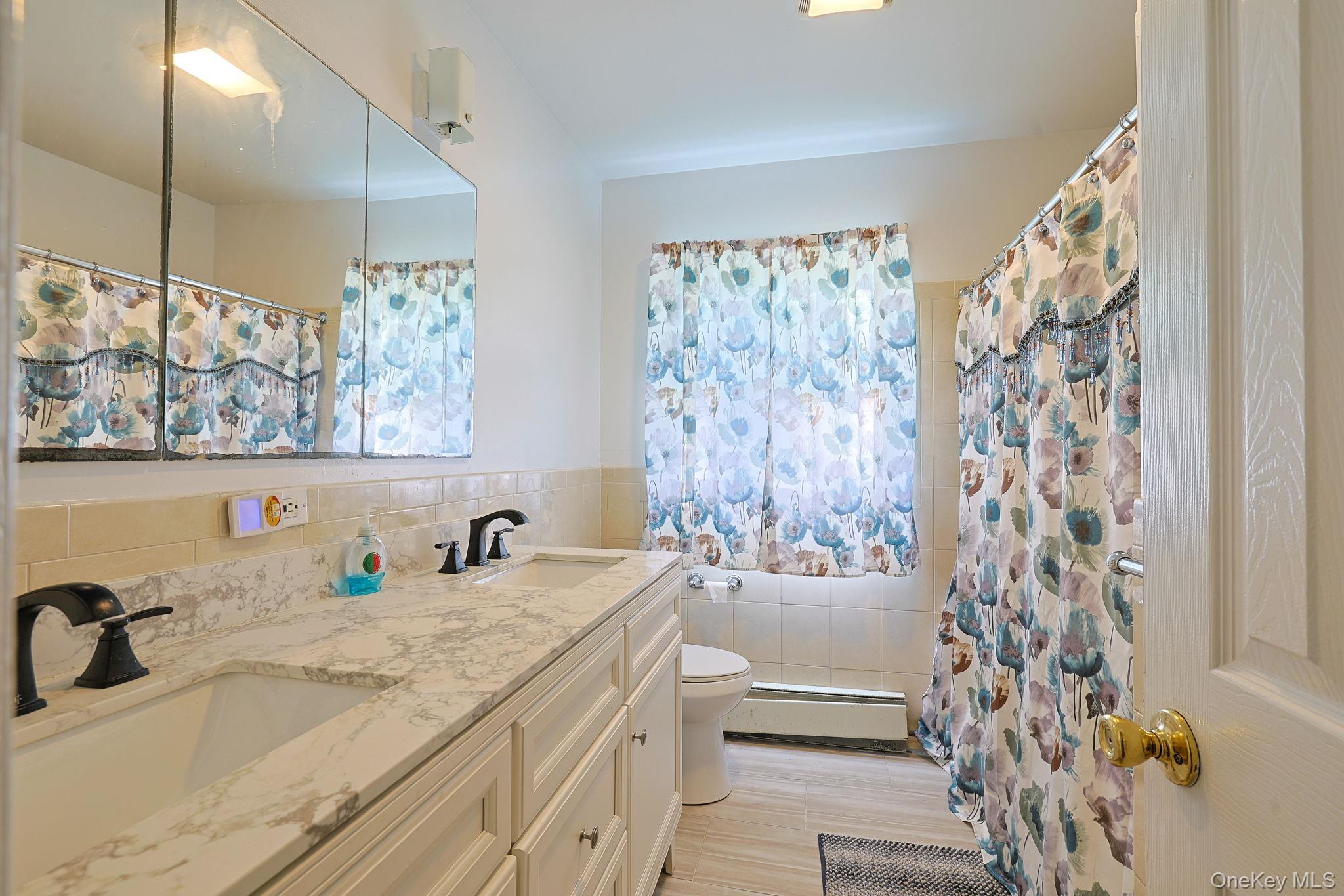 1 Forest Lane – For Sale photo 8