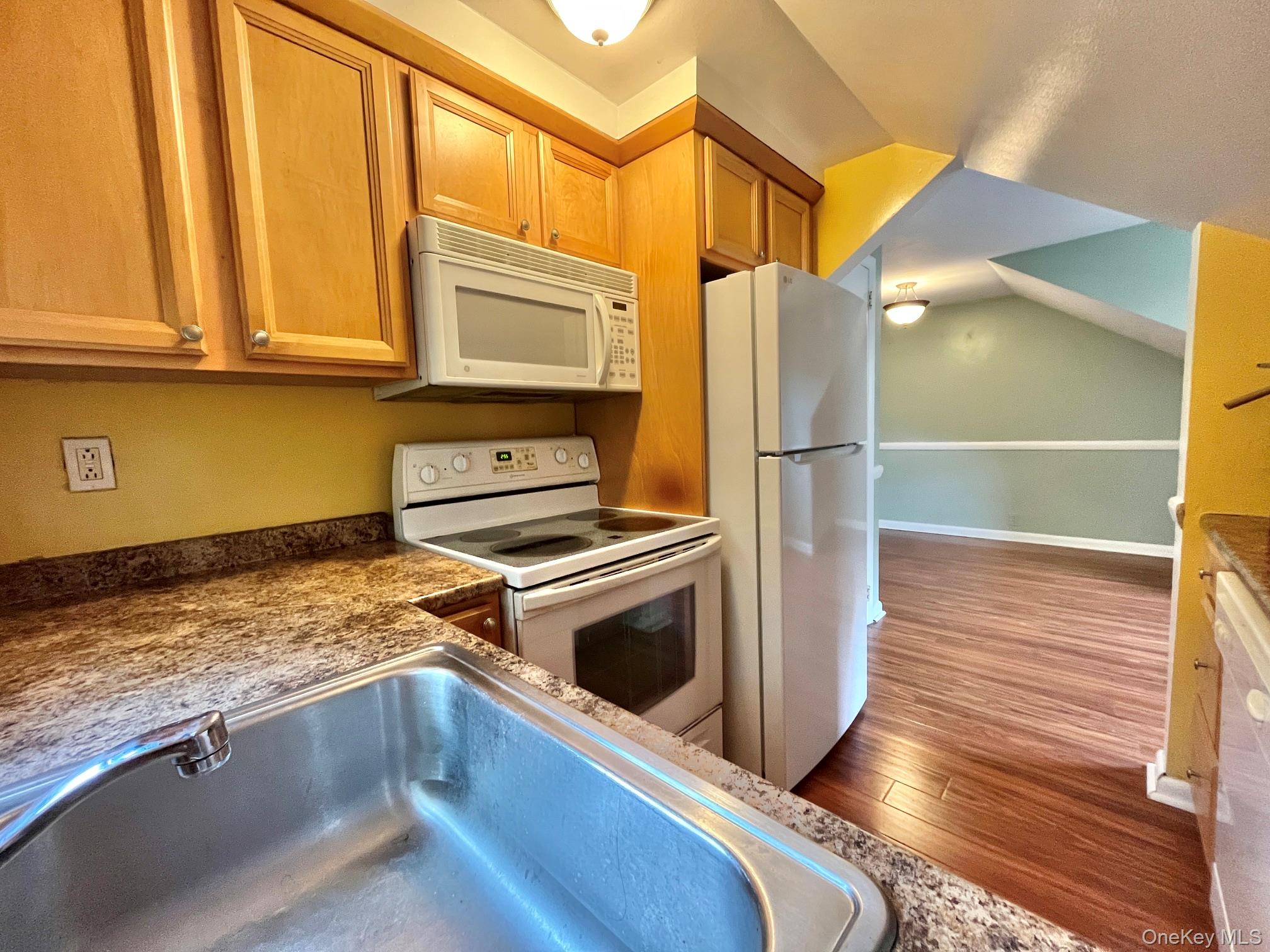 7 Ferndale Place, Unit 2