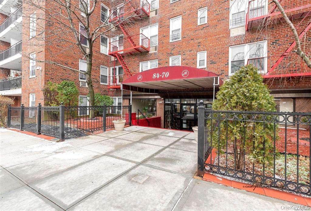 84-70 129th Street, Unit 6N photo 2