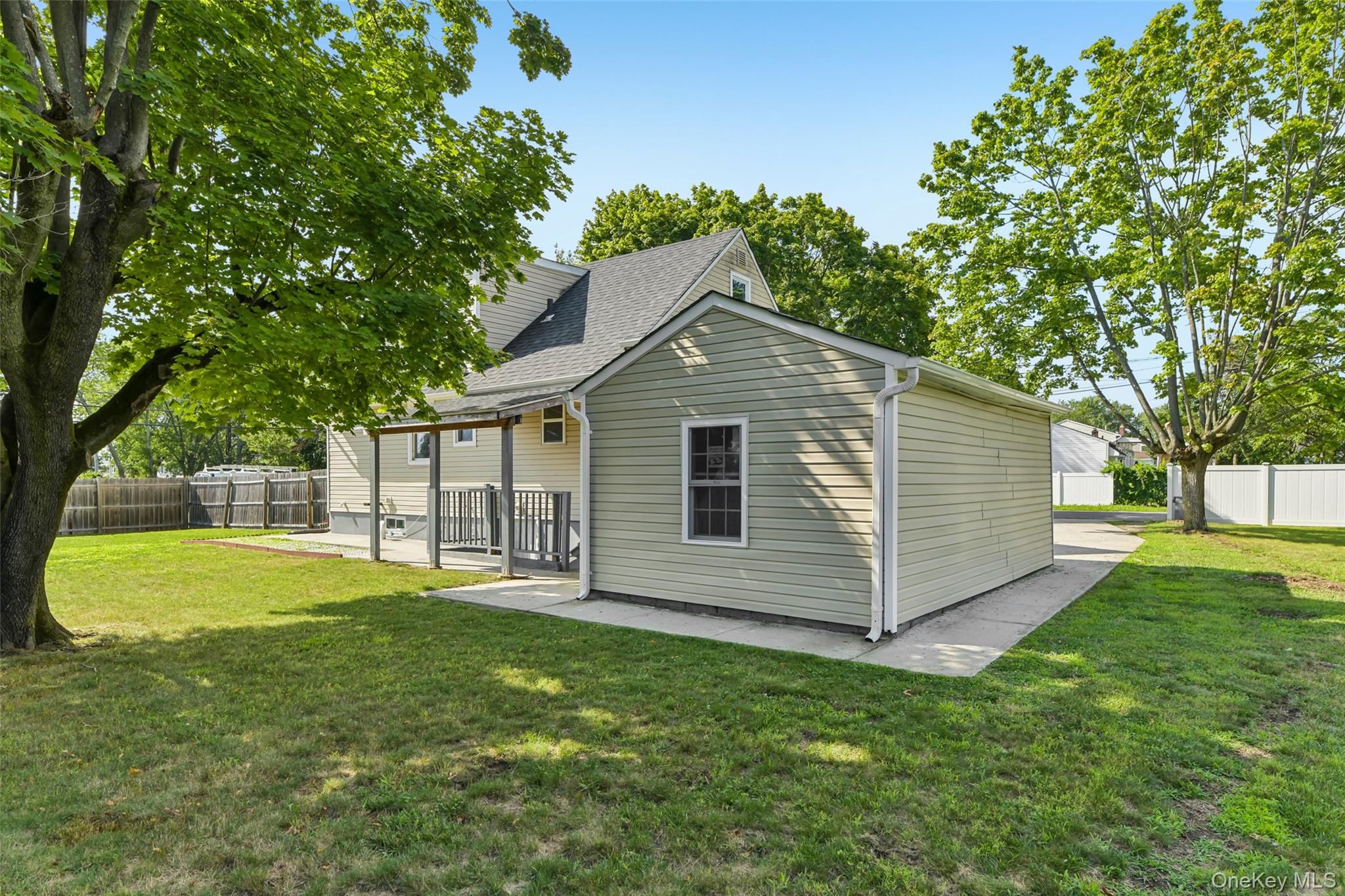 416 Arizona Avenue – For Sale photo 27