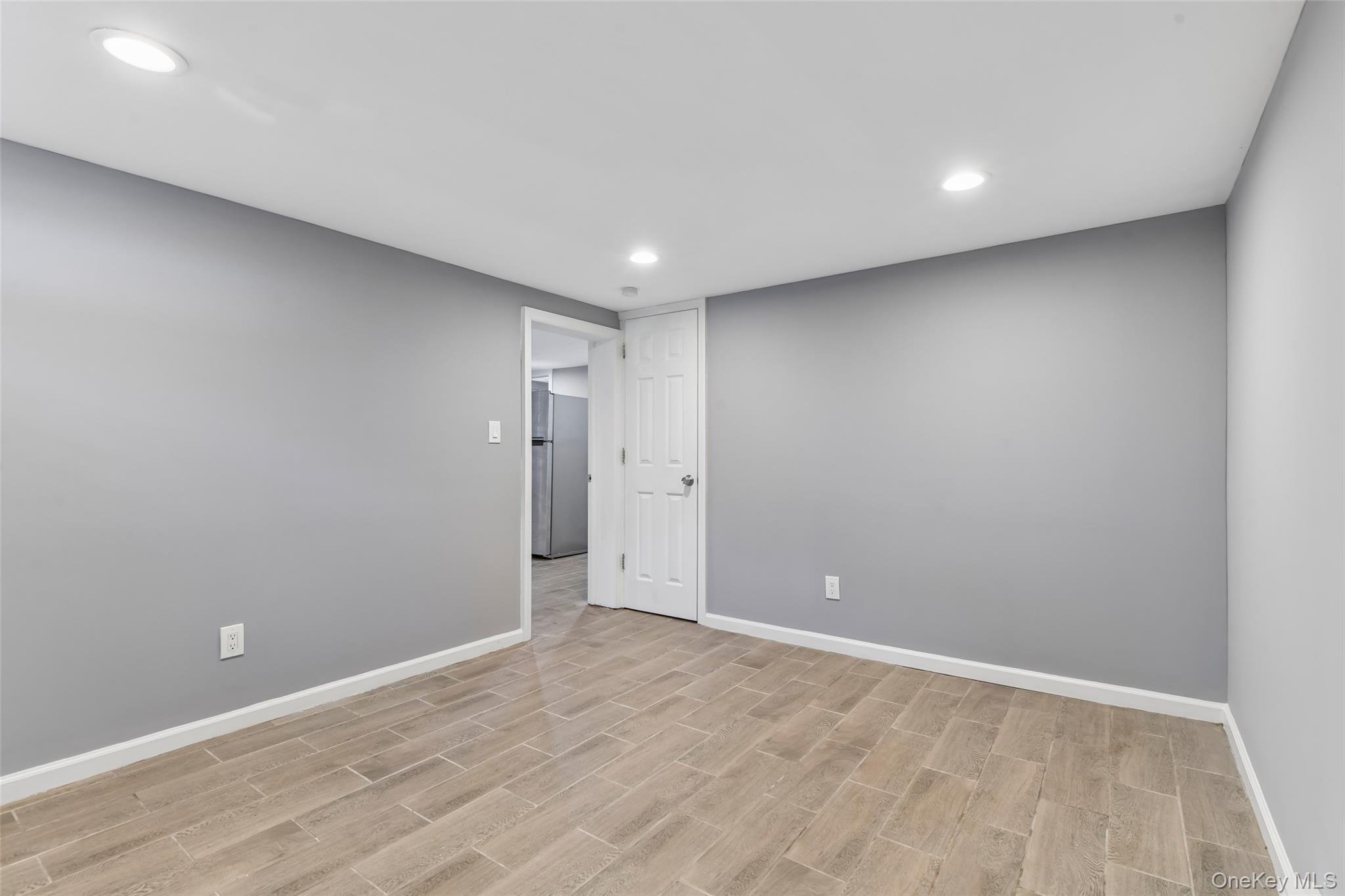 416 Arizona Avenue – For Sale photo 21