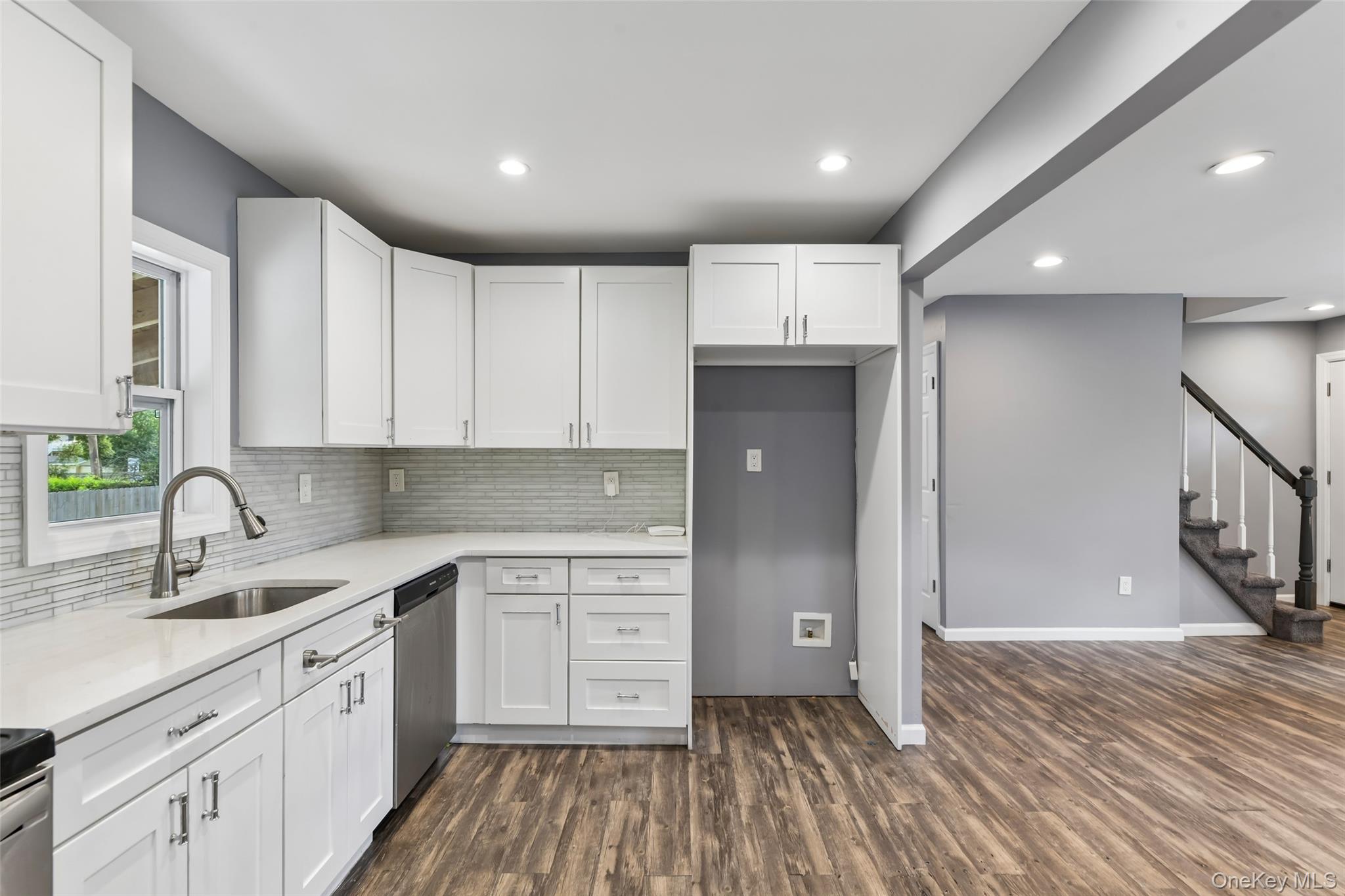 416 Arizona Avenue – For Sale photo 11