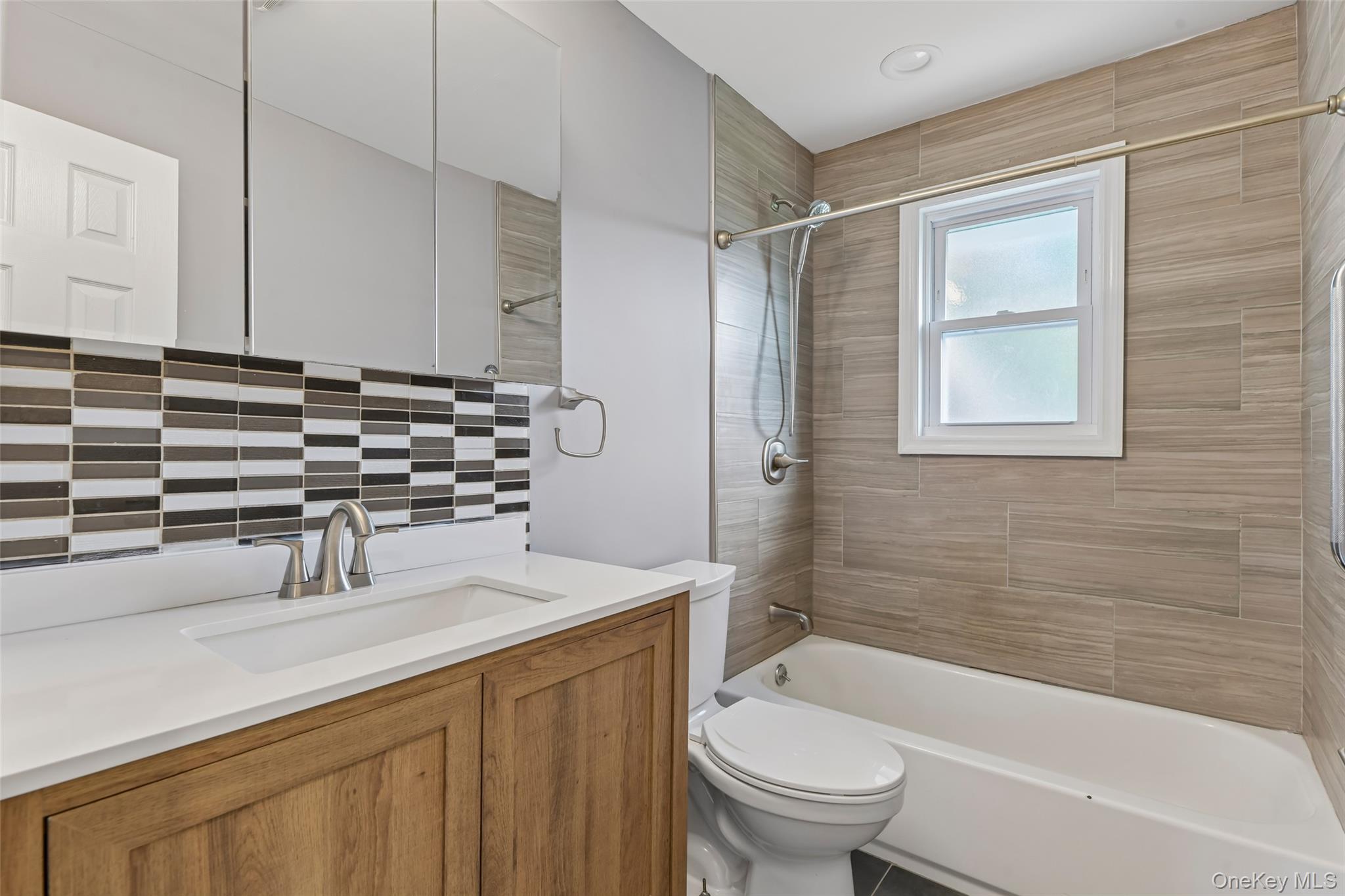 416 Arizona Avenue – For Sale photo 6