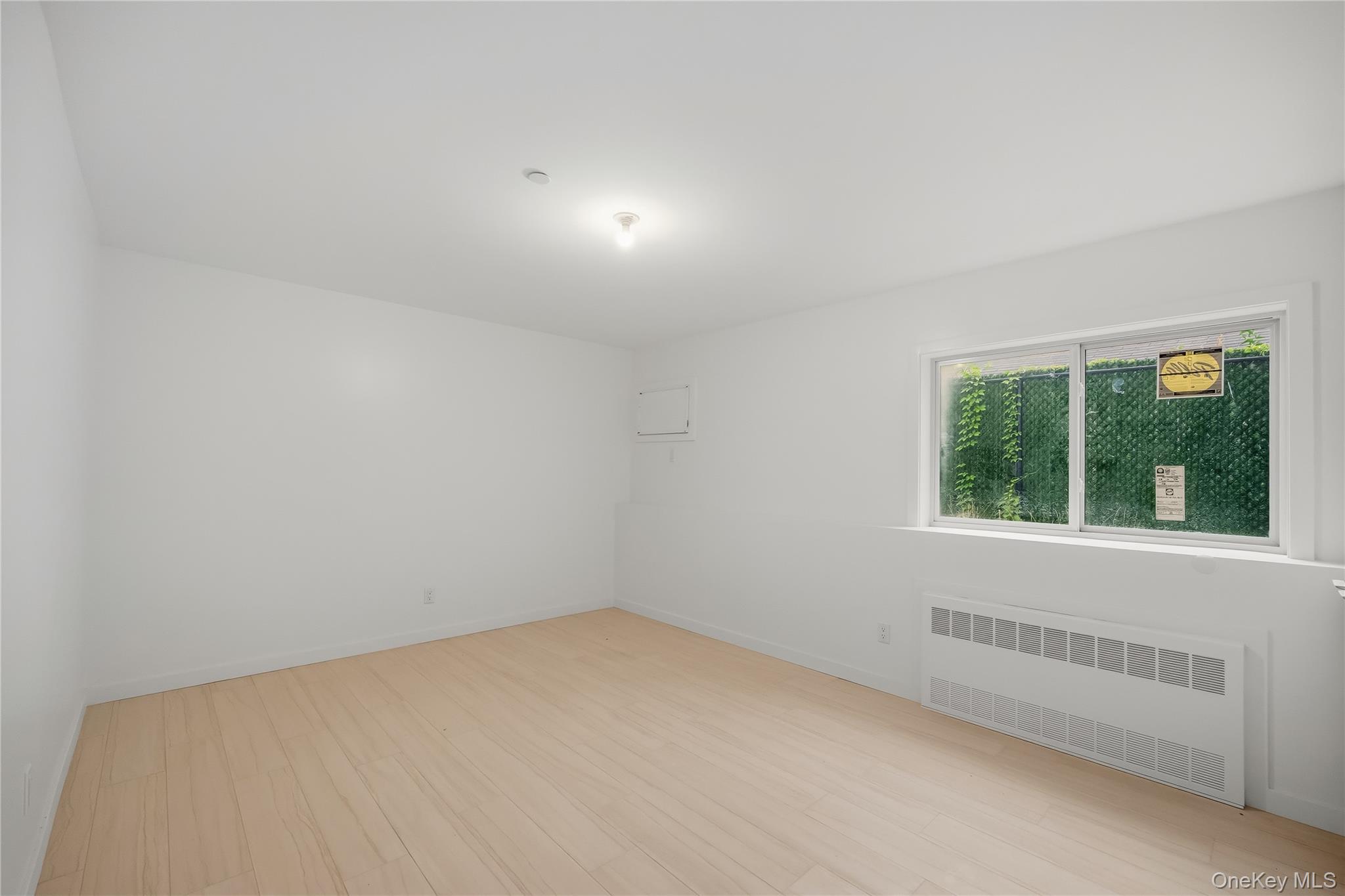27 Ewing Avenue, Unit 201 photo 42