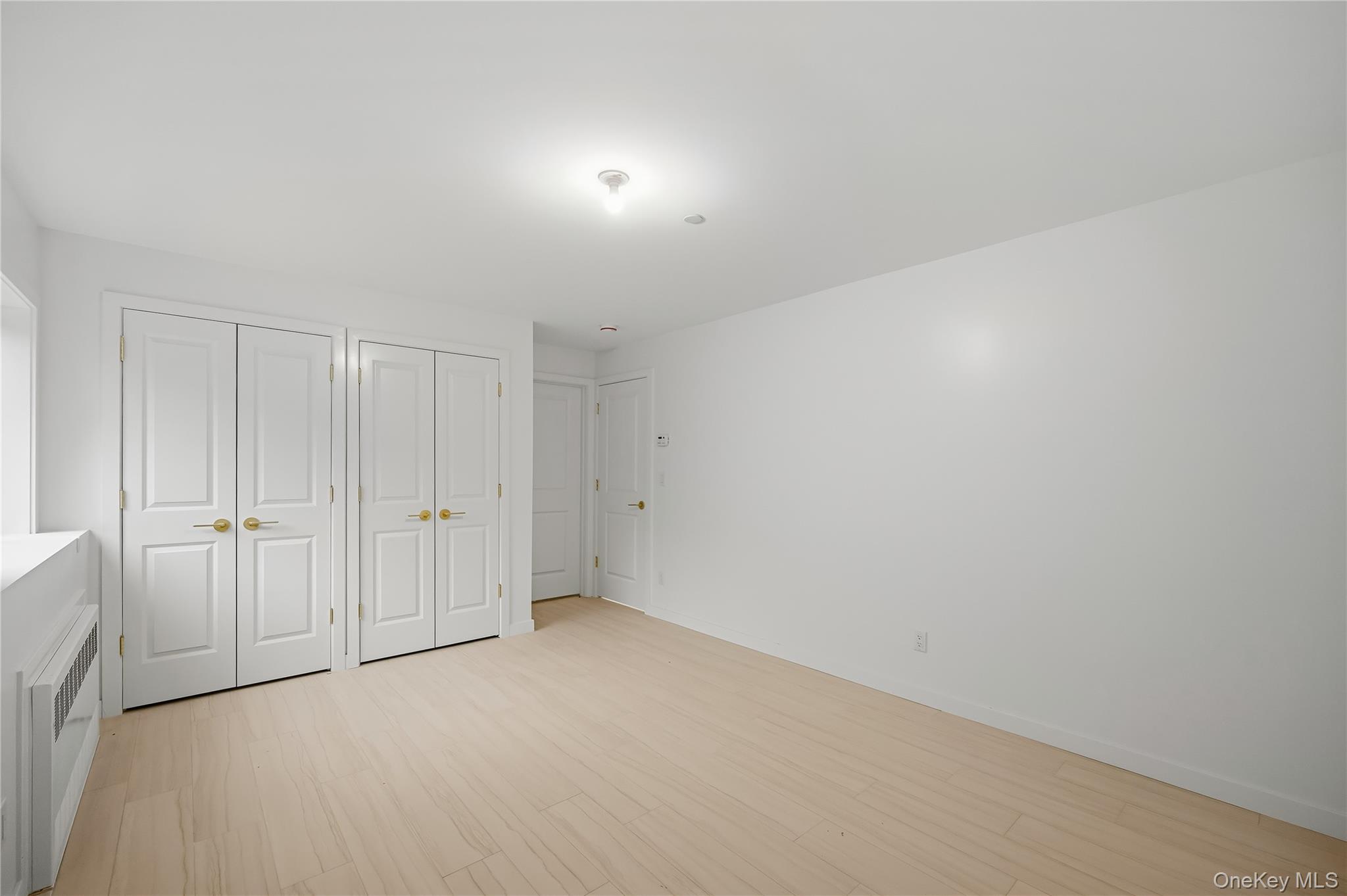27 Ewing Avenue, Unit 201 photo 43