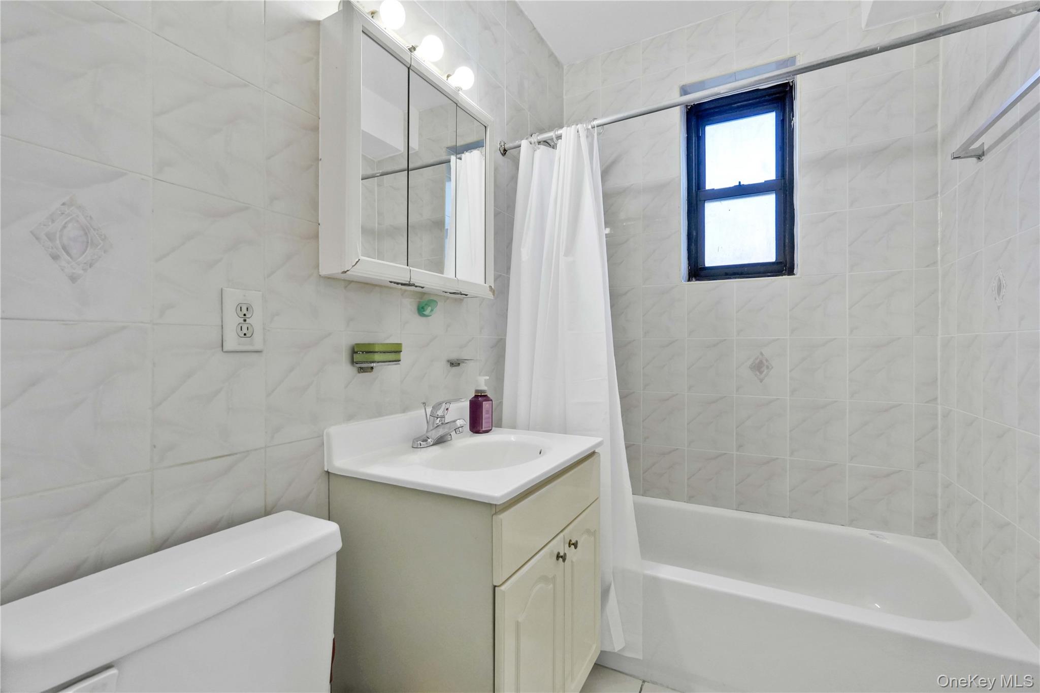 138-18 28th Road, Unit 2F photo 19