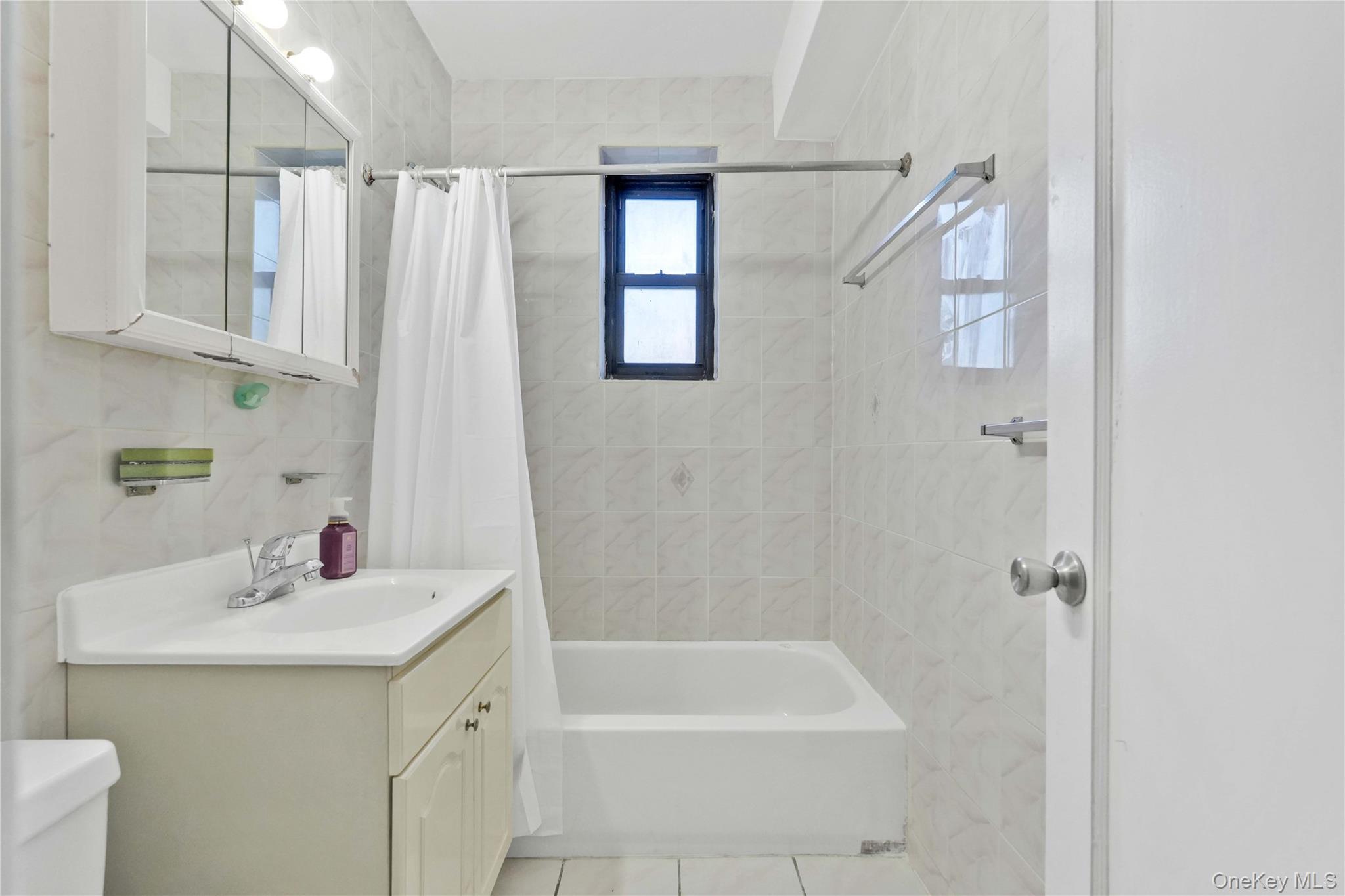 138-18 28th Road, Unit 2F photo 18