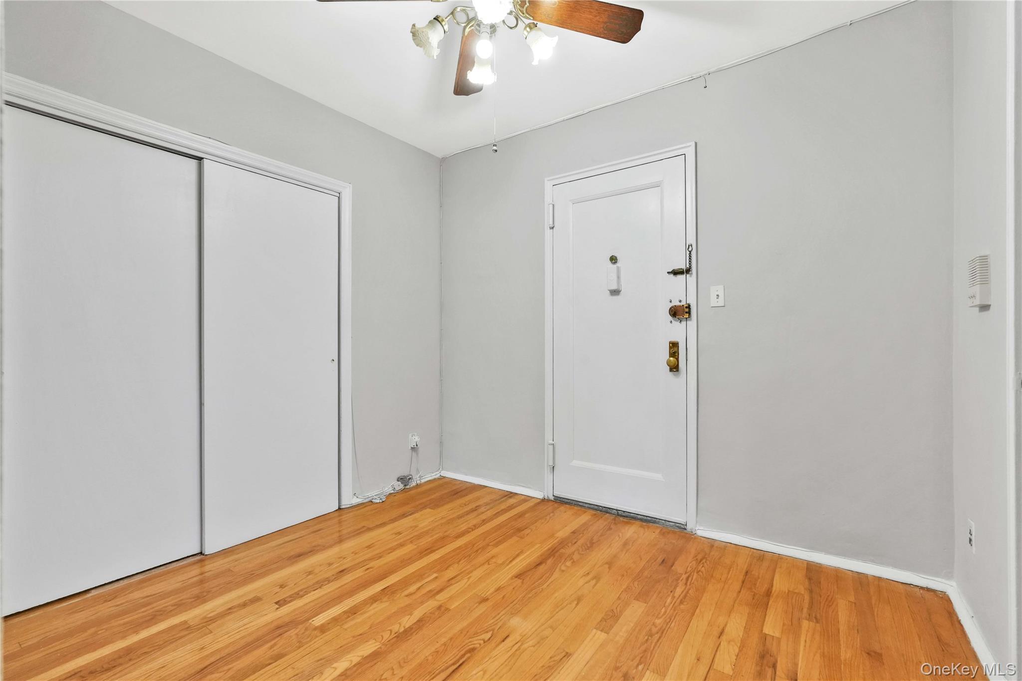 138-18 28th Road, Unit 2F photo 5