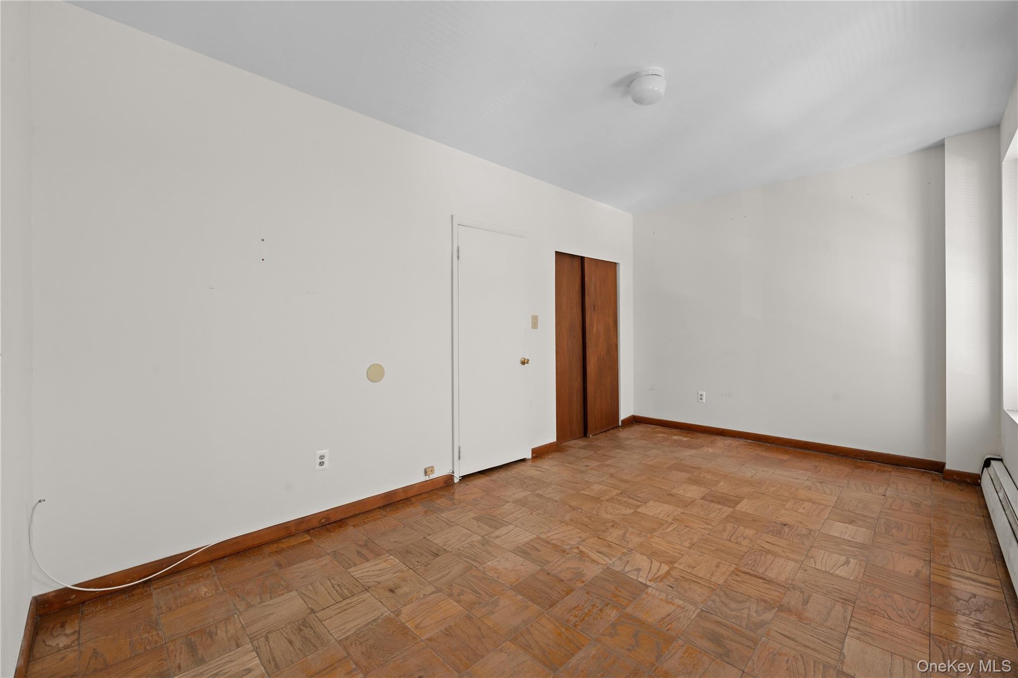 393 Park Place – For Sale photo 17