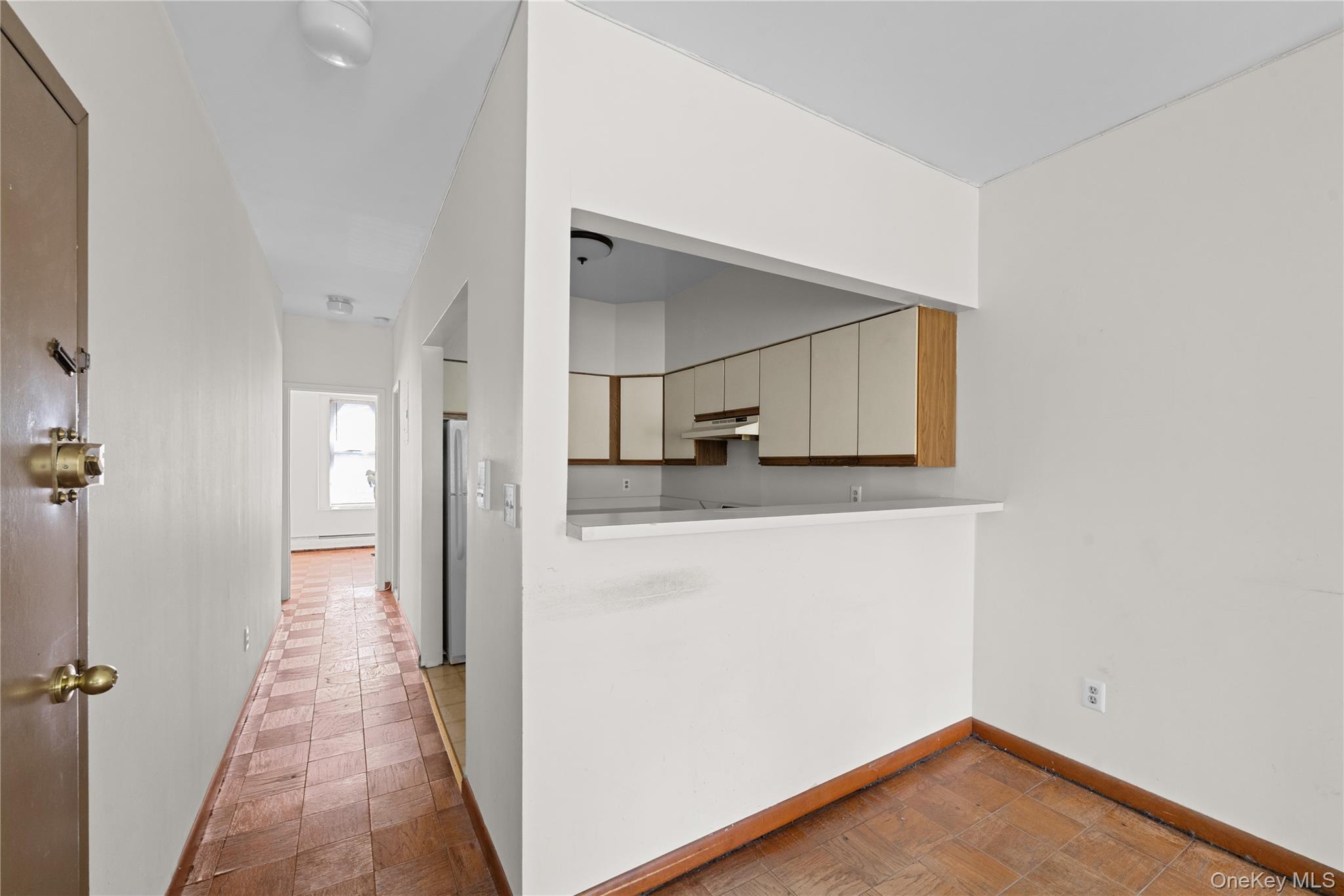 393 Park Place – For Sale photo 14