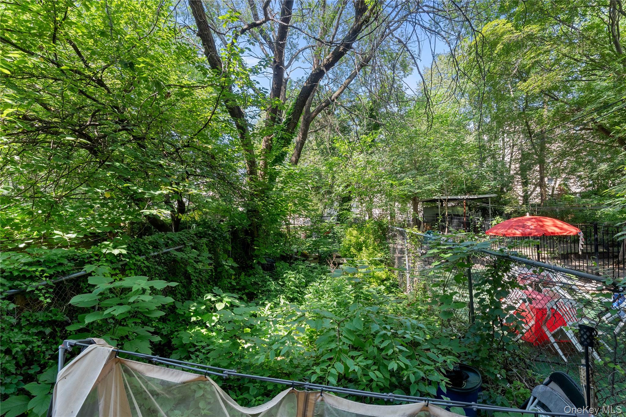 393 Park Place – For Sale photo 28