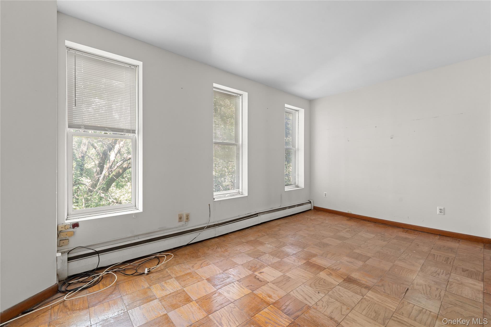 393 Park Place – For Sale photo 21