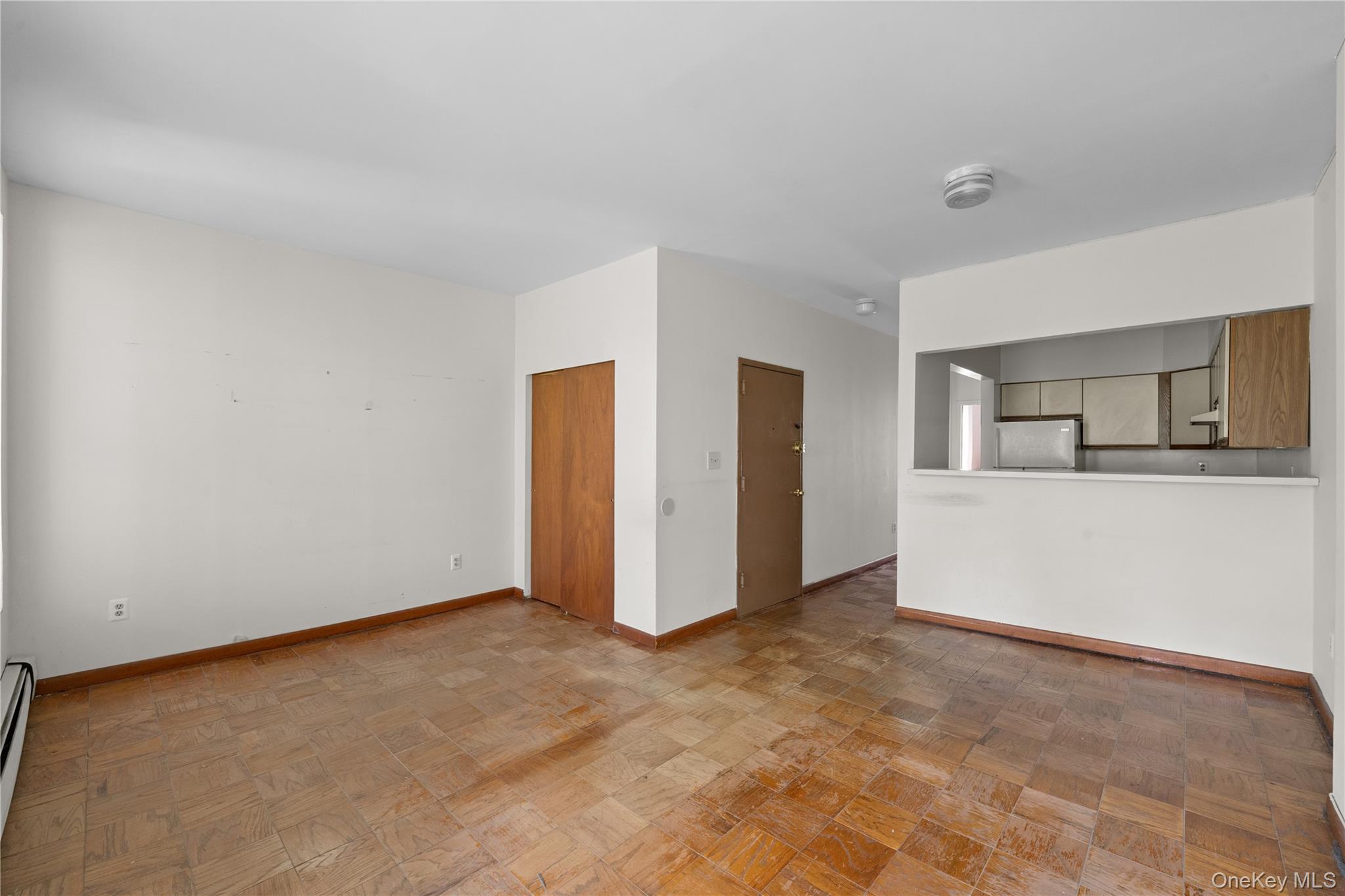 393 Park Place – For Sale photo 16