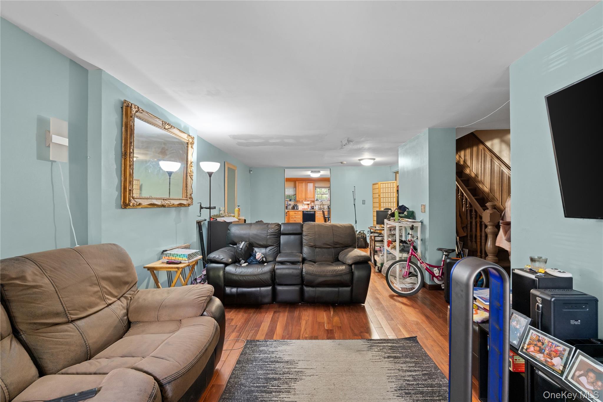 393 Park Place – For Sale photo 9