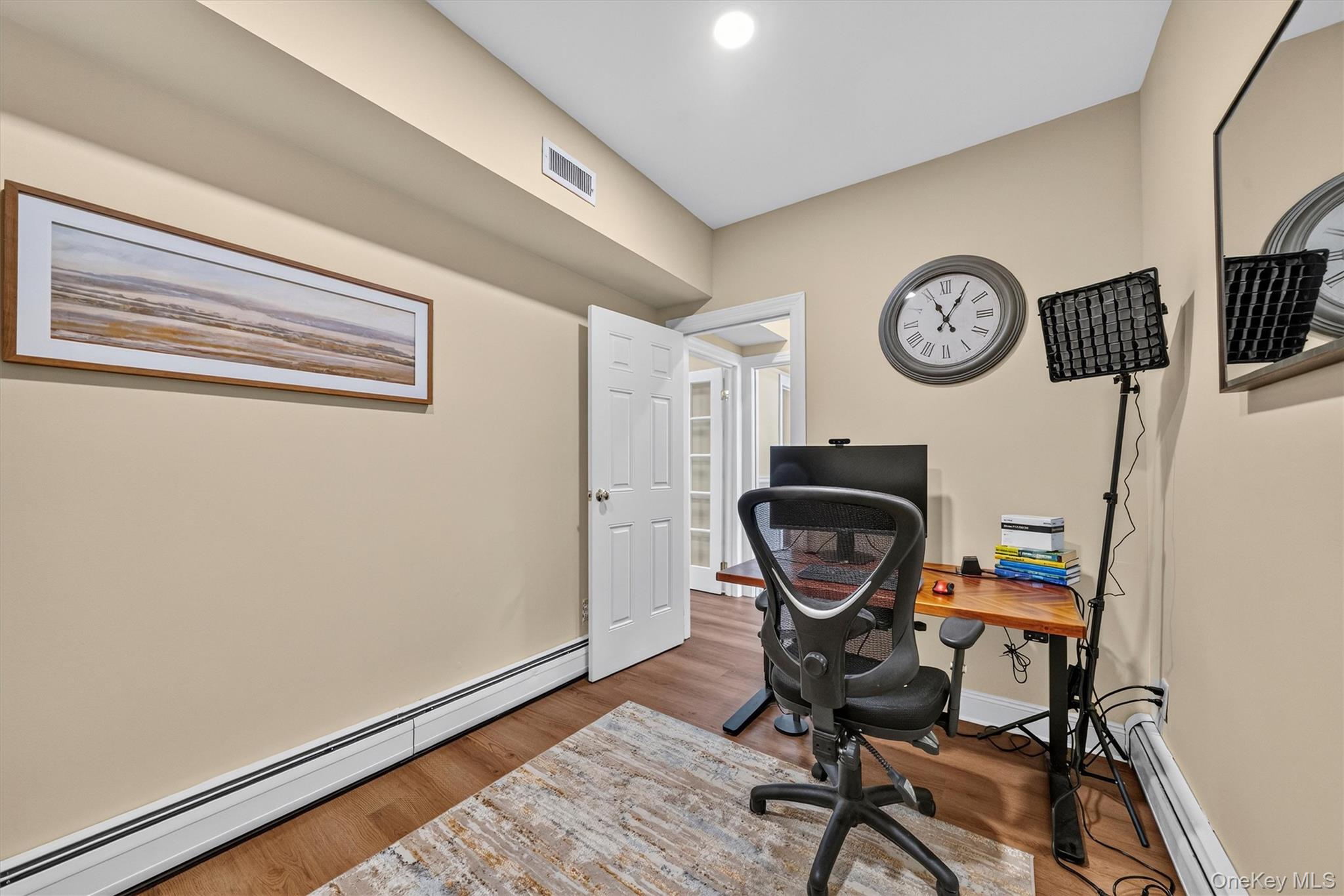 12 Scotchtown Avenue – For Rent photo 13