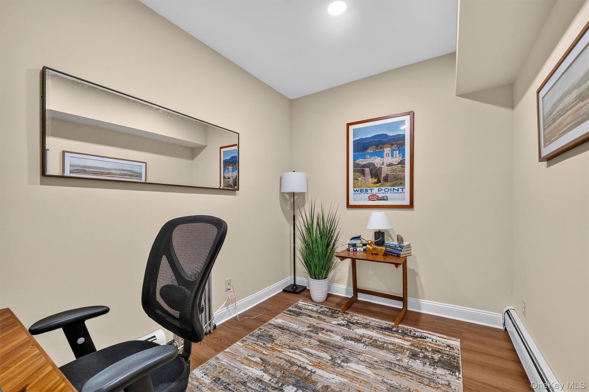 12 Scotchtown Avenue – For Sale photo 20