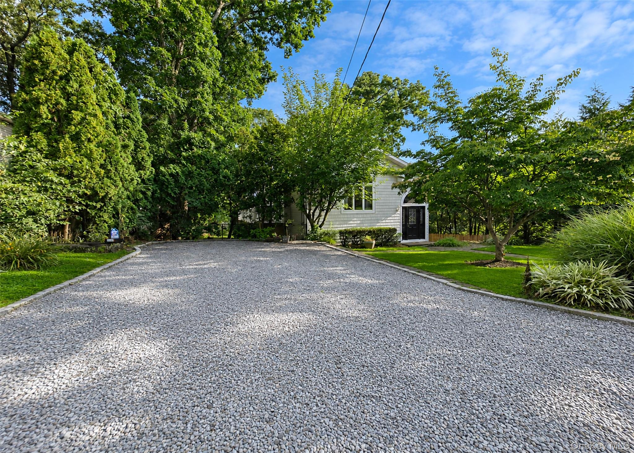 94 Newton Boulevard – For Sale photo 2