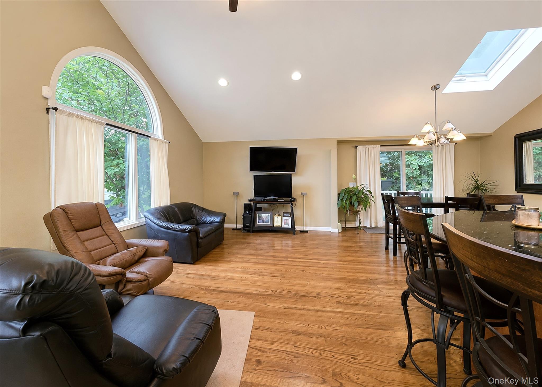 94 Newton Boulevard – For Sale photo 5