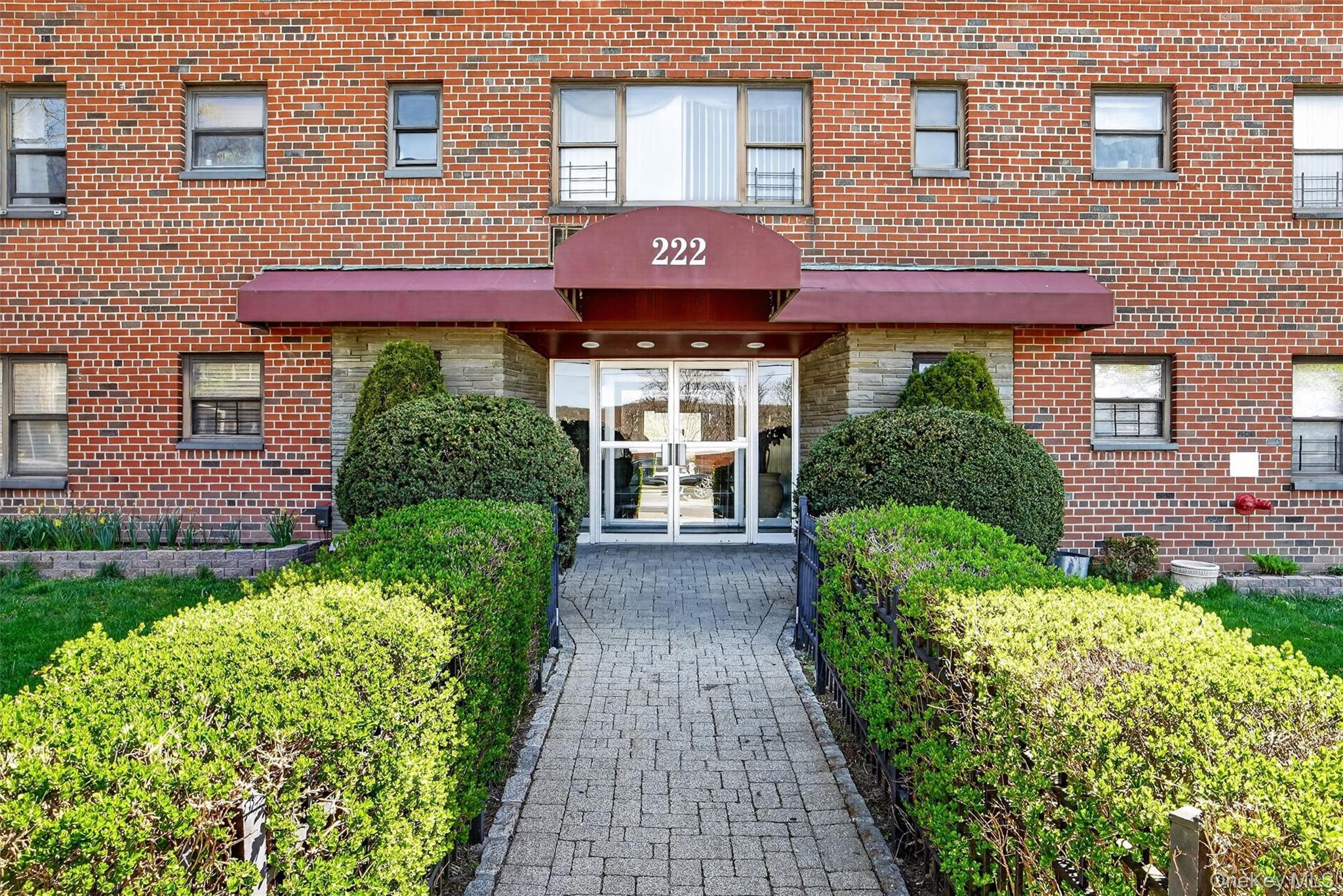 222 N Broadway, Unit 3D photo 21