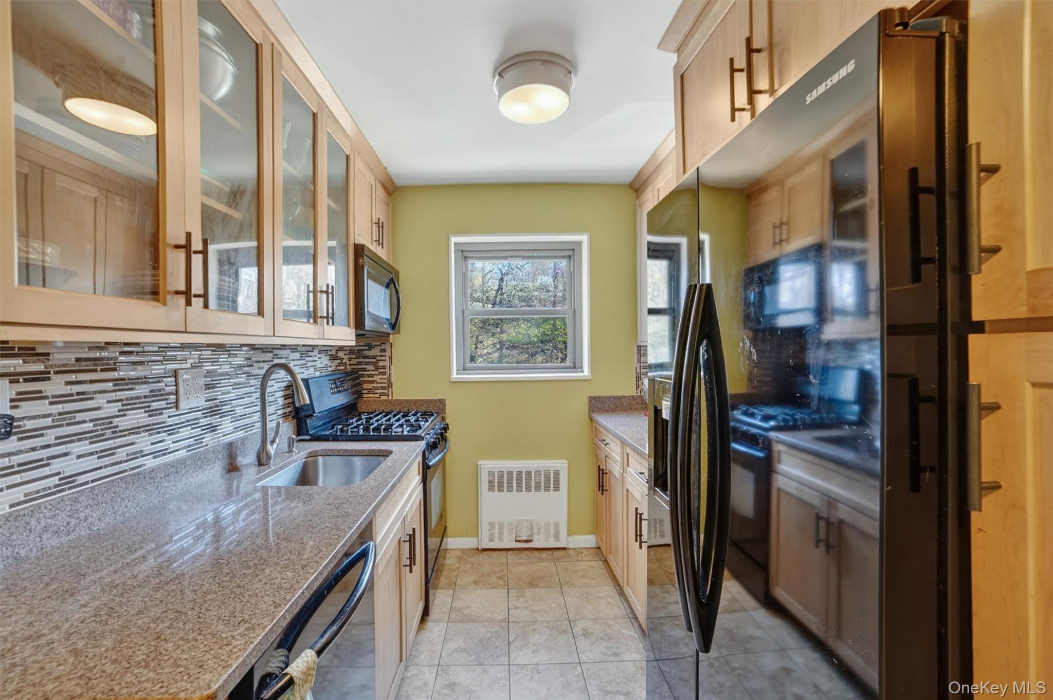 222 N Broadway, Unit 3D photo 3