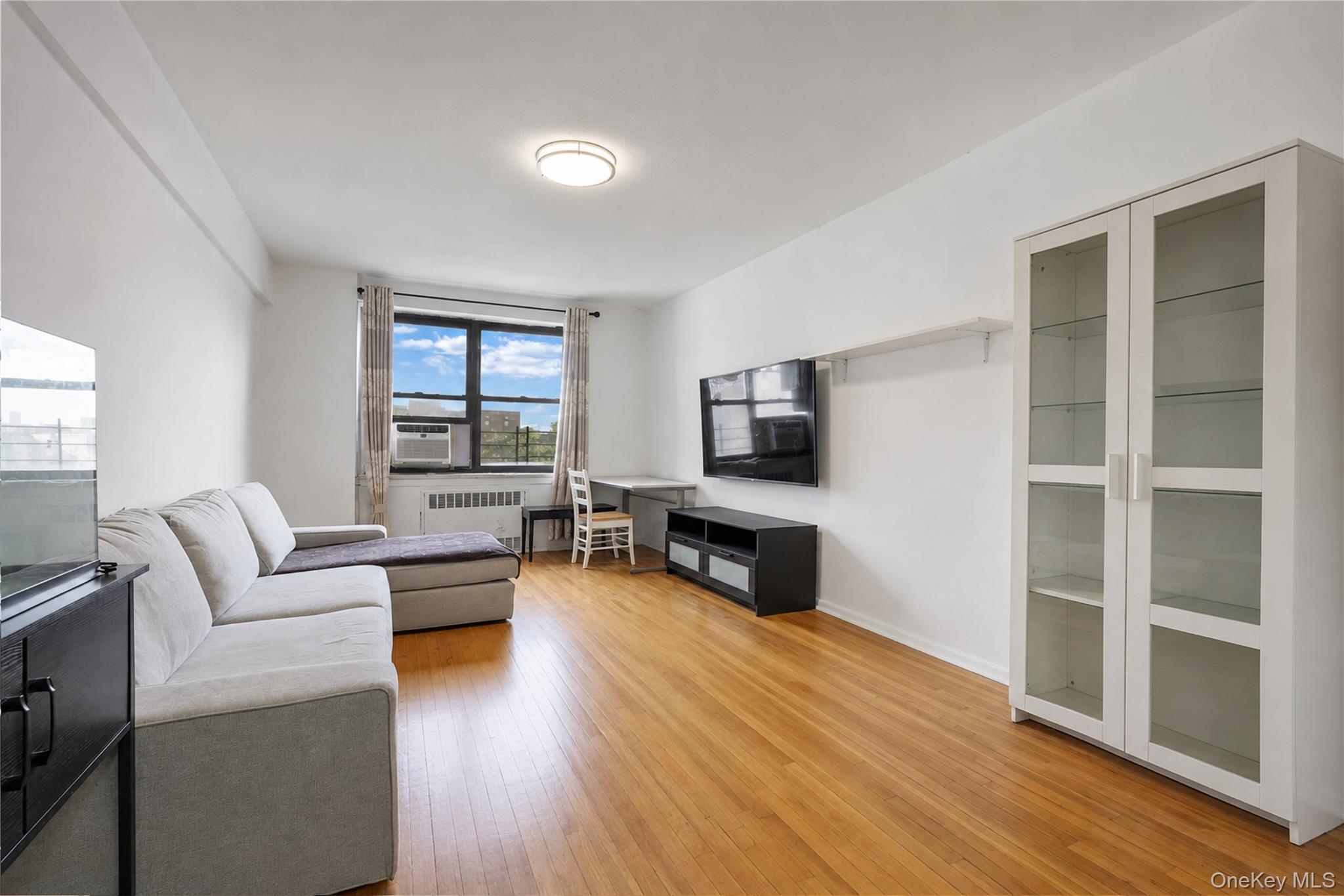 25-40 Union Street, Unit 4E