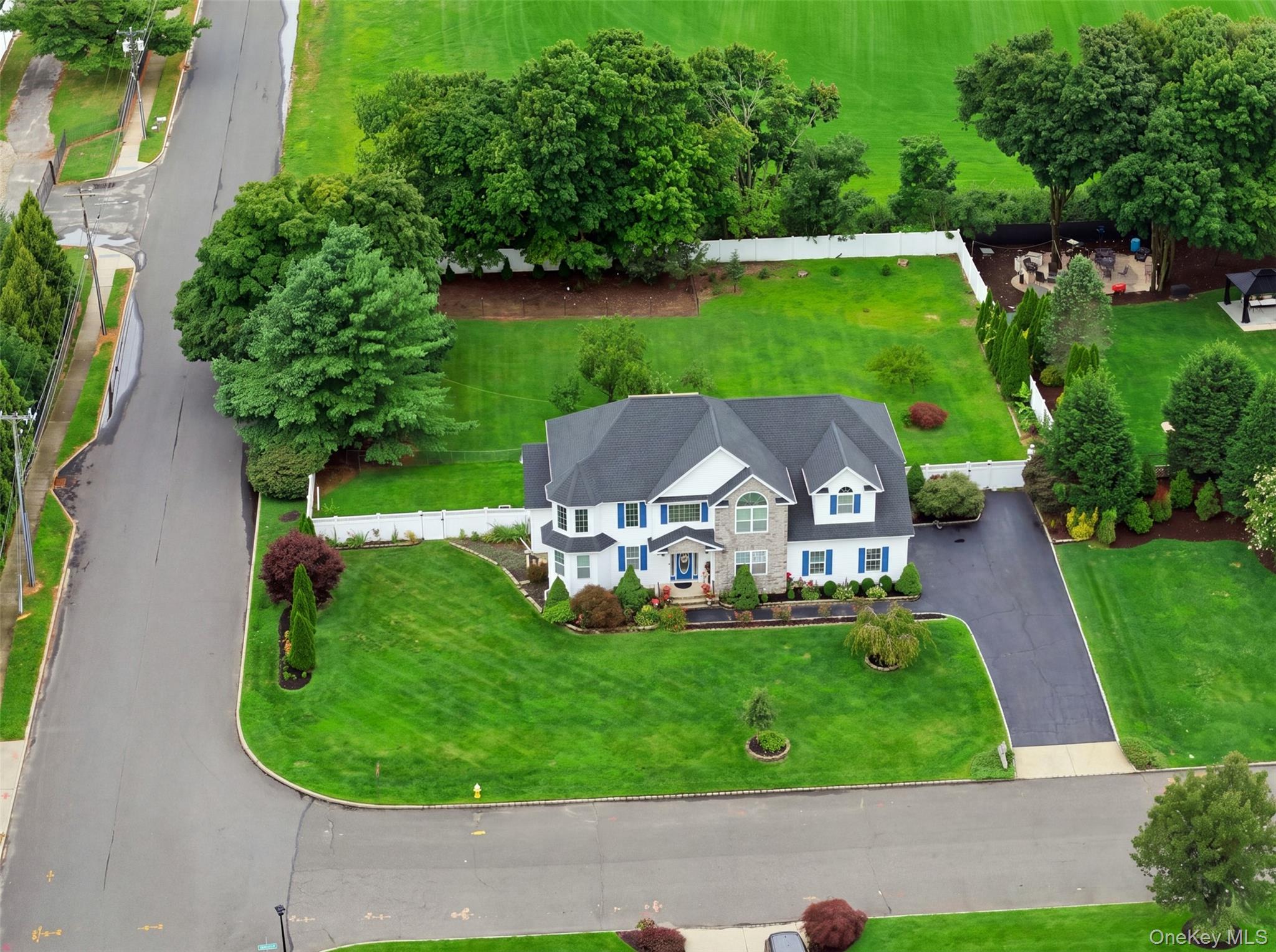 2 Sherwood Drive – For Sale photo 3