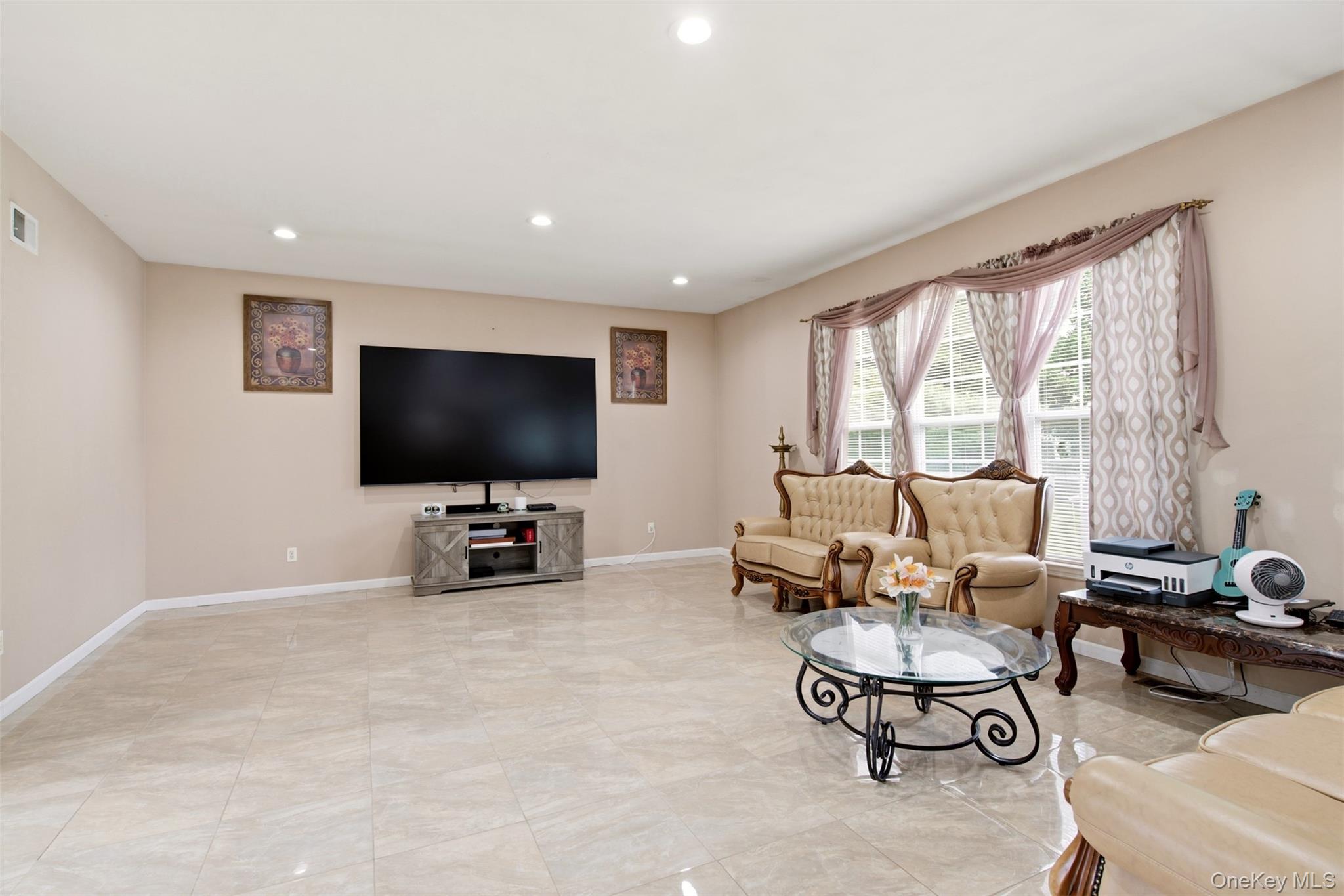 2 Sherwood Drive – For Sale photo 9