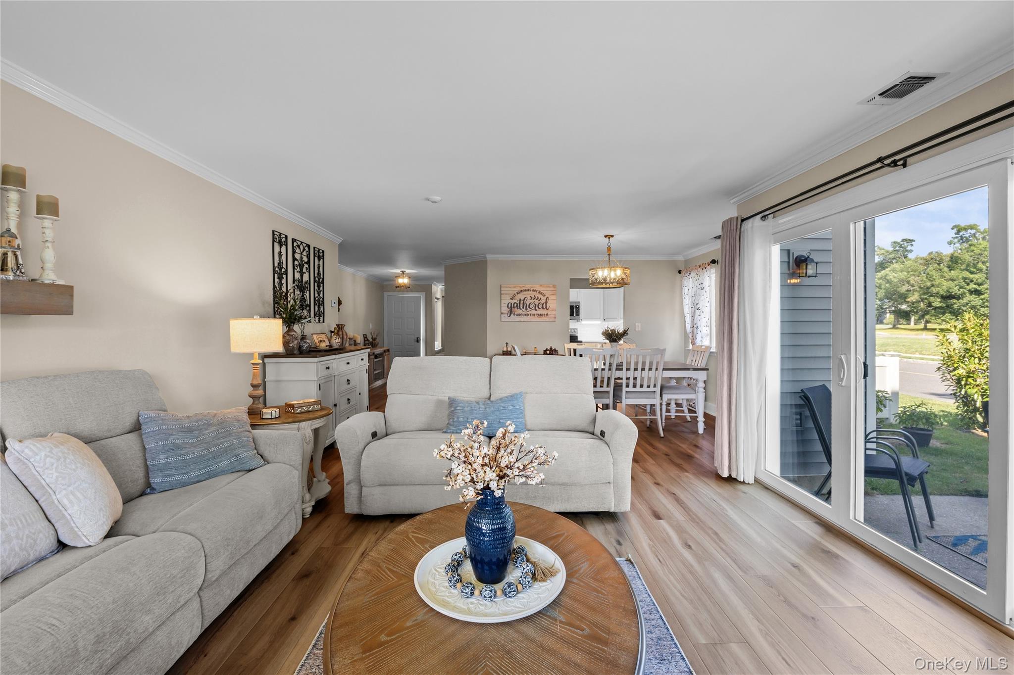 416 Lindsay Lane – For Sale photo 12