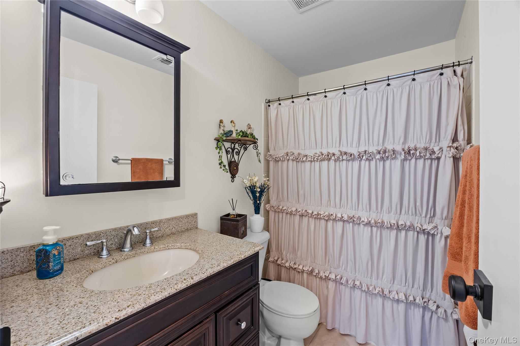 416 Lindsay Lane – For Sale photo 14