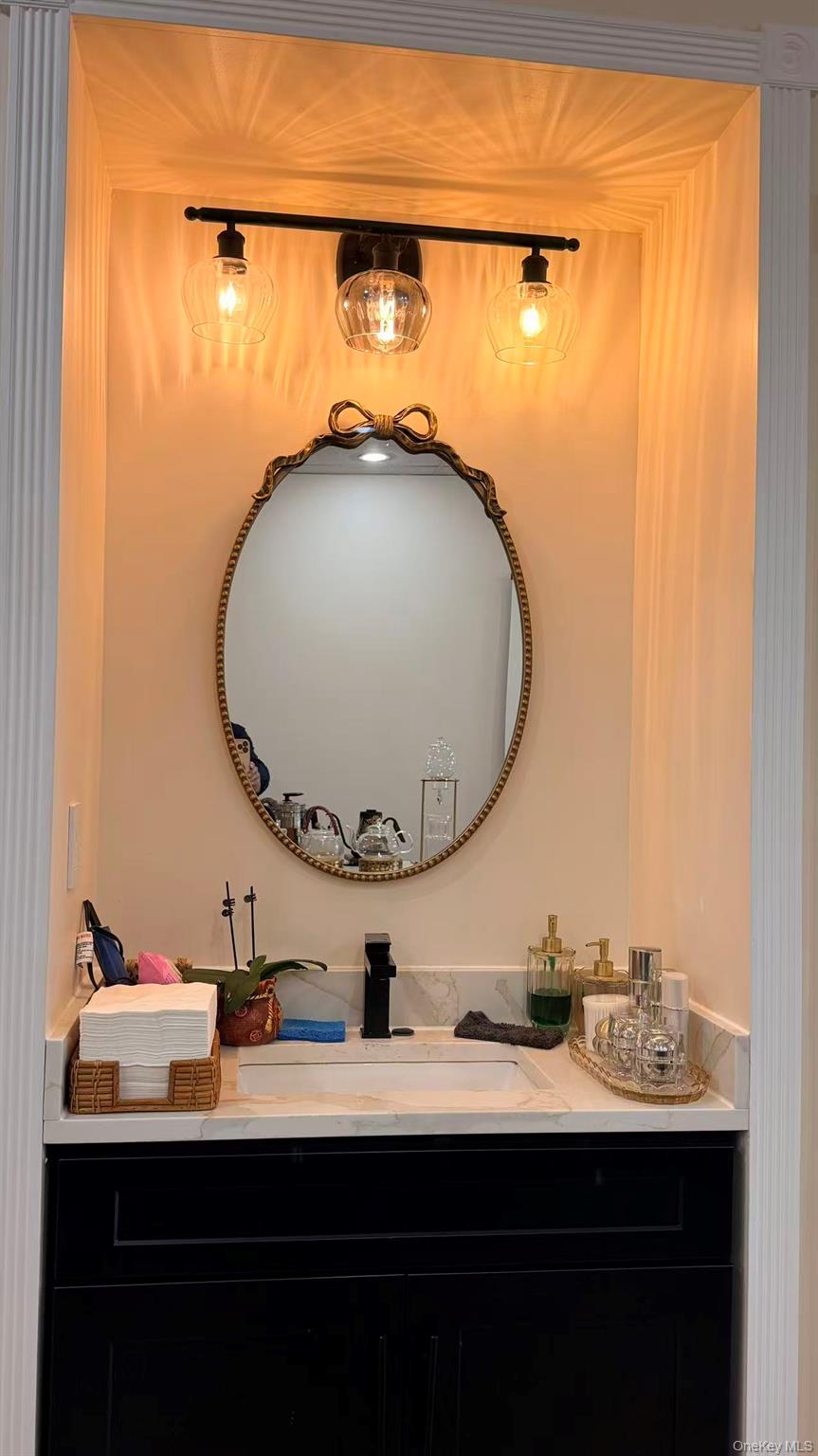 13681 Roosevelt Avenue, Unit 3rd FL photo 6