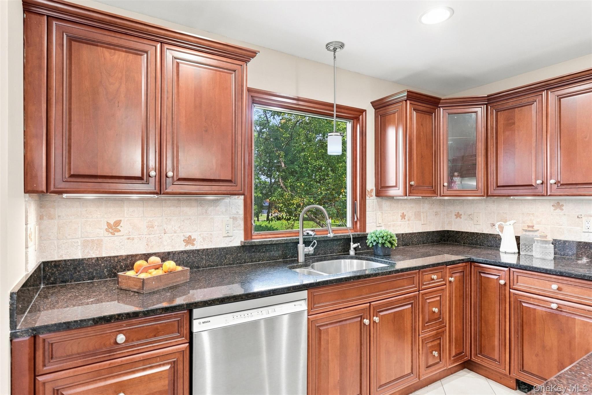 575 Lucas Avenue Extension – For Sale photo 15