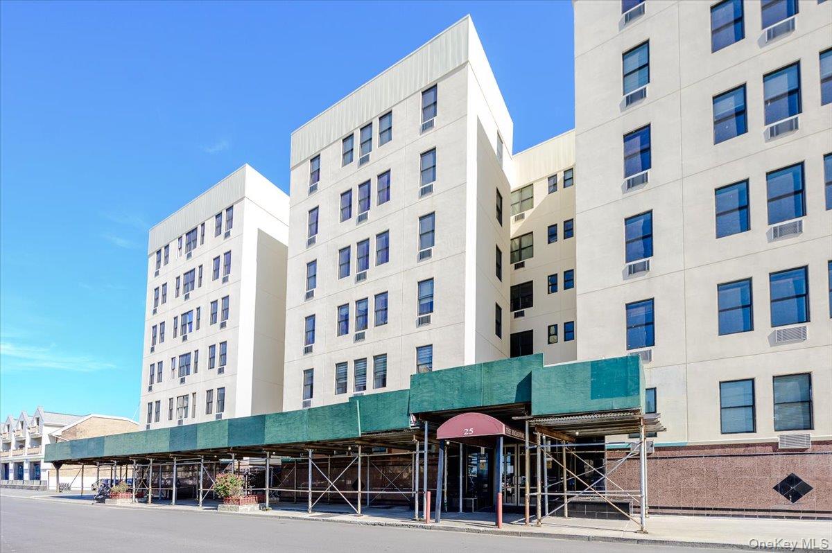 25 W Broadway, Unit 417