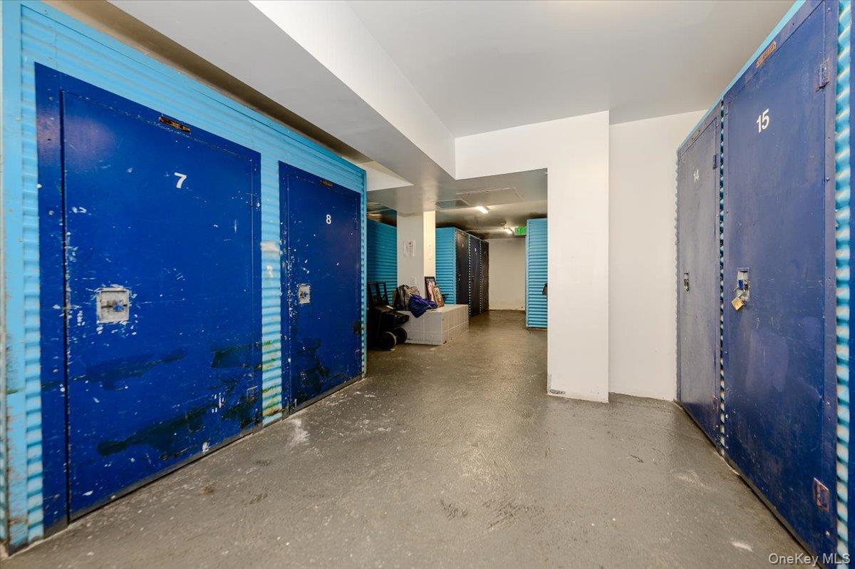 25 W Broadway, Unit 417 photo 14