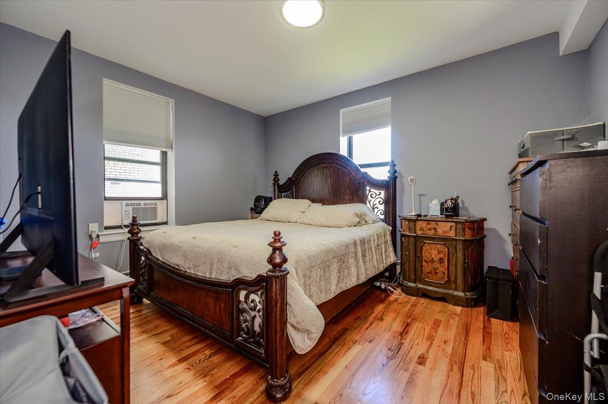25 W Broadway, Unit 417 photo 8