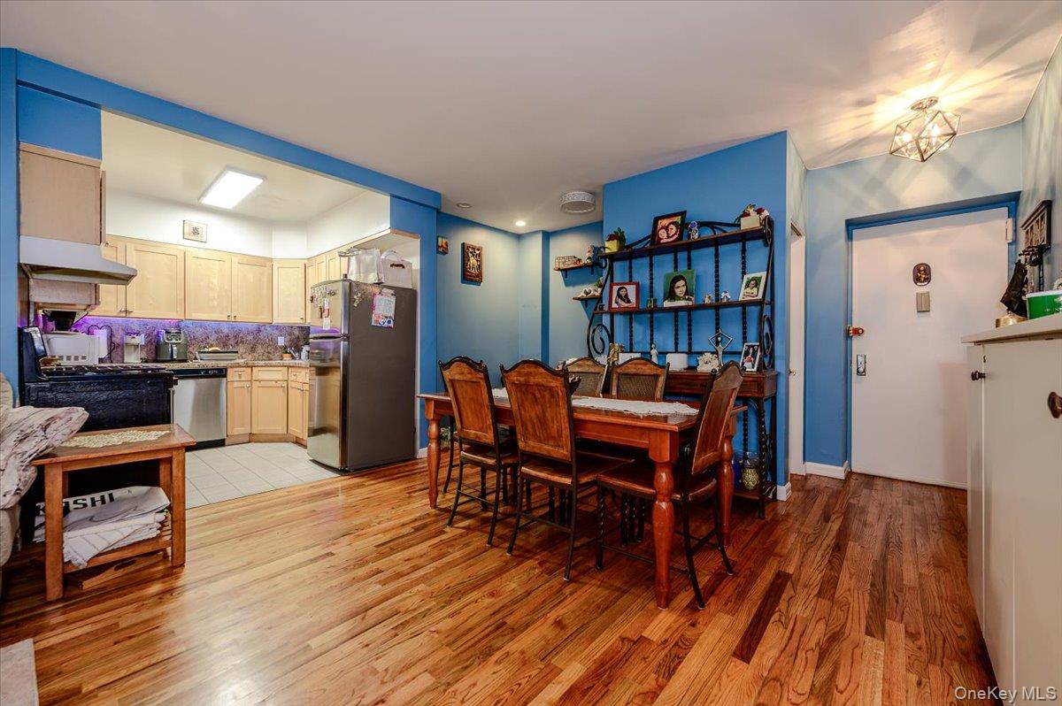 25 W Broadway, Unit 417 photo 5