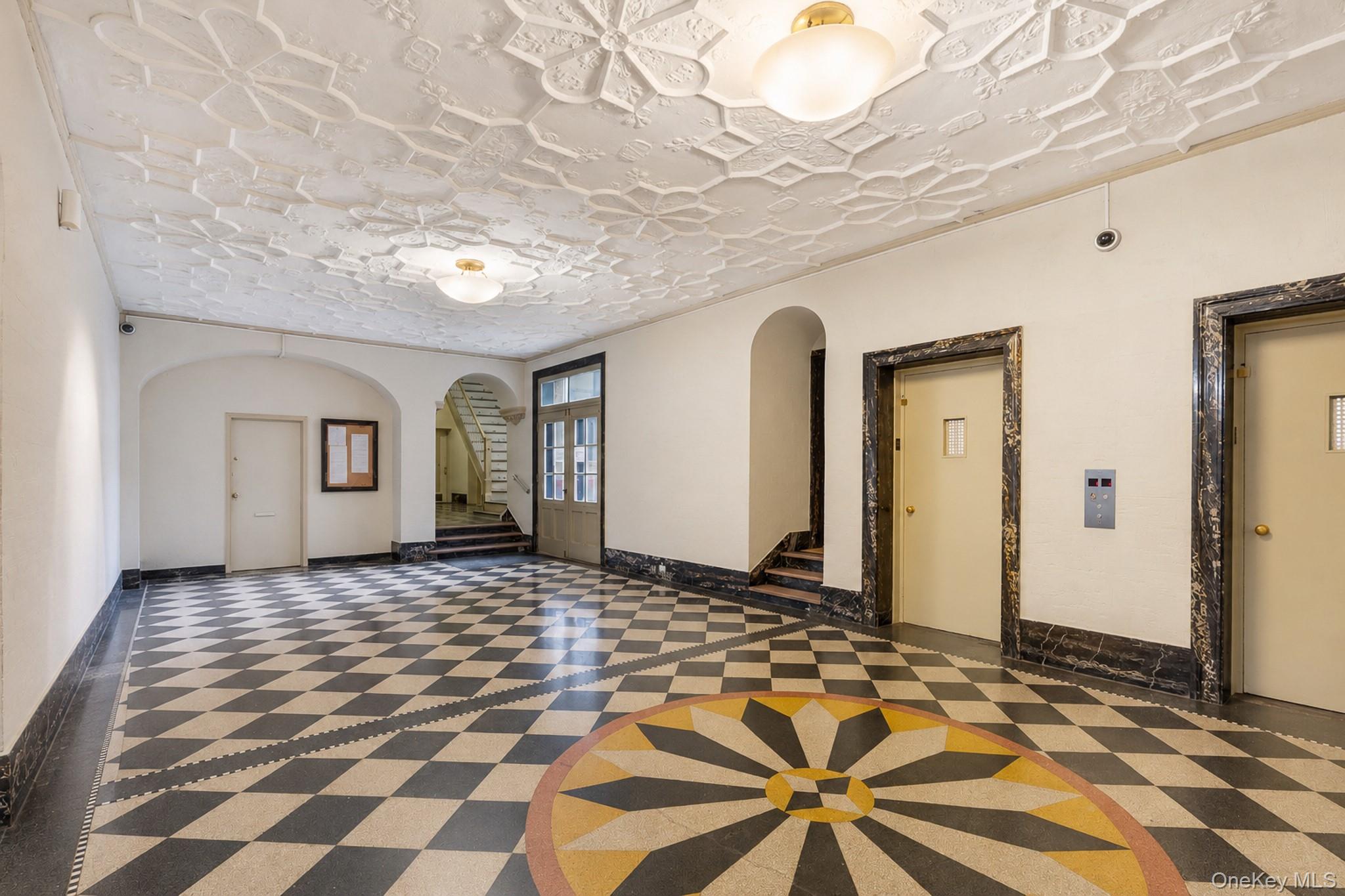 7002 Ridge Boulevard, Unit B14 photo 6