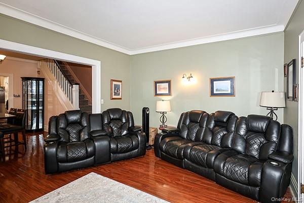7333 71st Place – For Sale photo 4